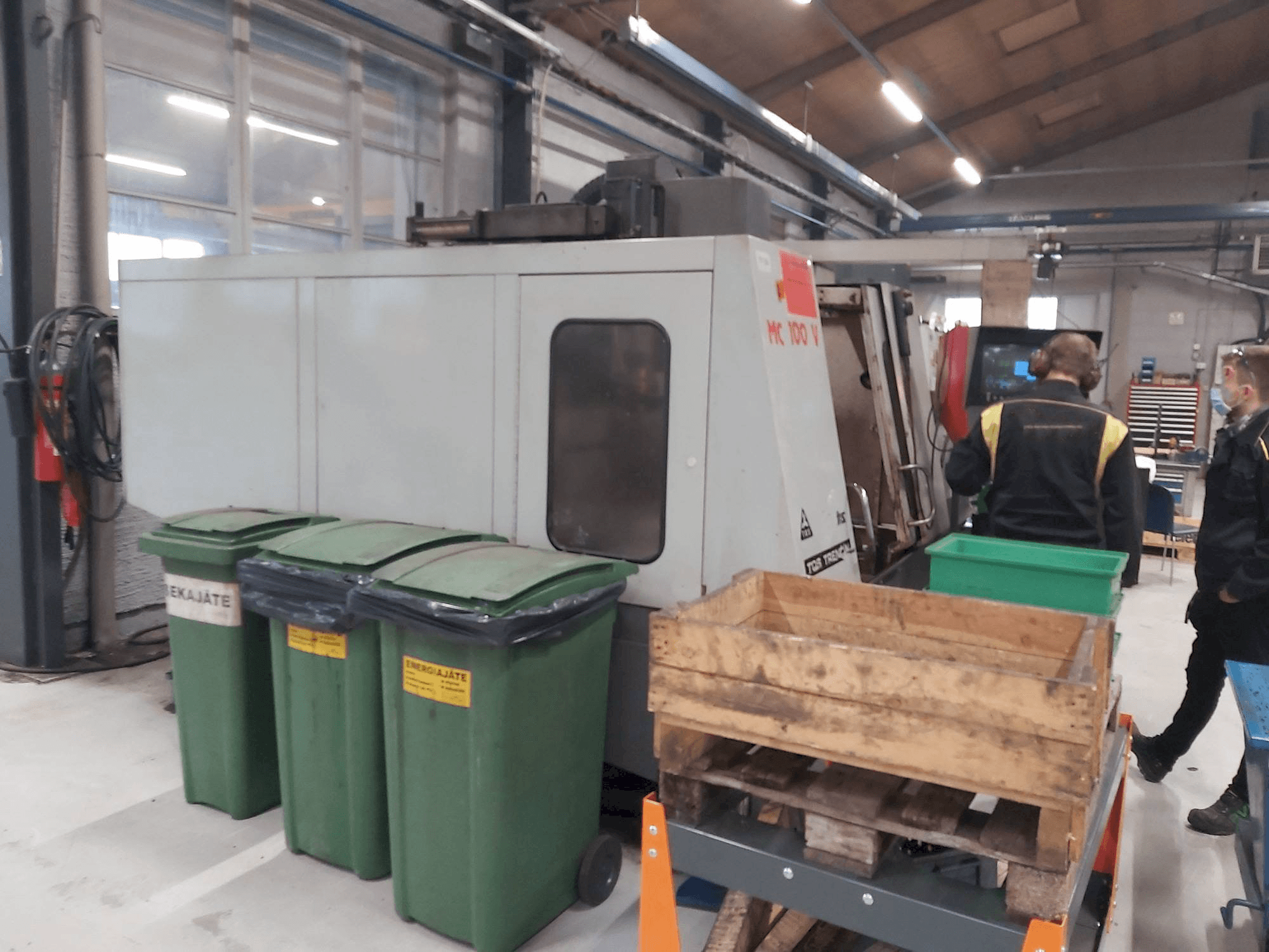 Vooraanzicht van TOS TRENCÍN MC 100 V machine