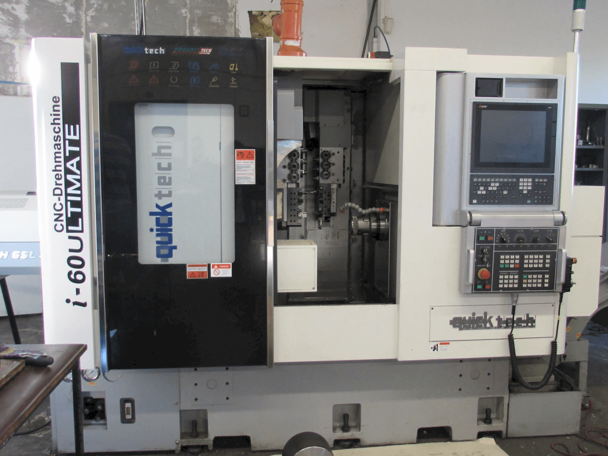 Vooraanzicht van Quick-Tech I-60U machine