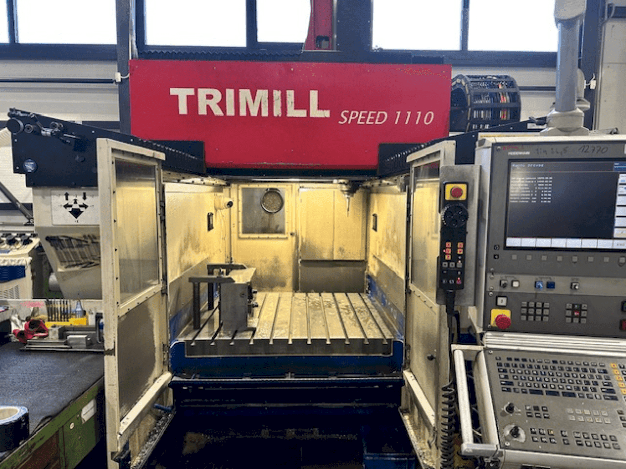 Vooraanzicht van TRIMILL Speed 1110 machine