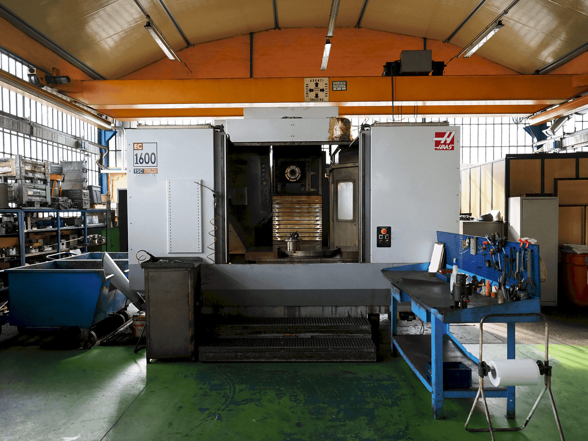 Vooraanzicht van HAAS EX 1600 4X machine