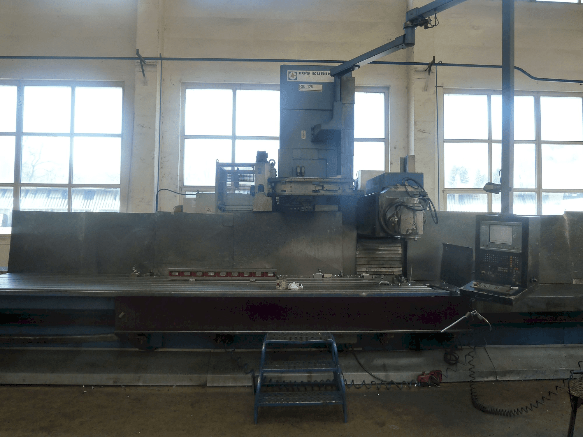 Vooraanzicht van TOS FSQ 125-OR/A5 machine