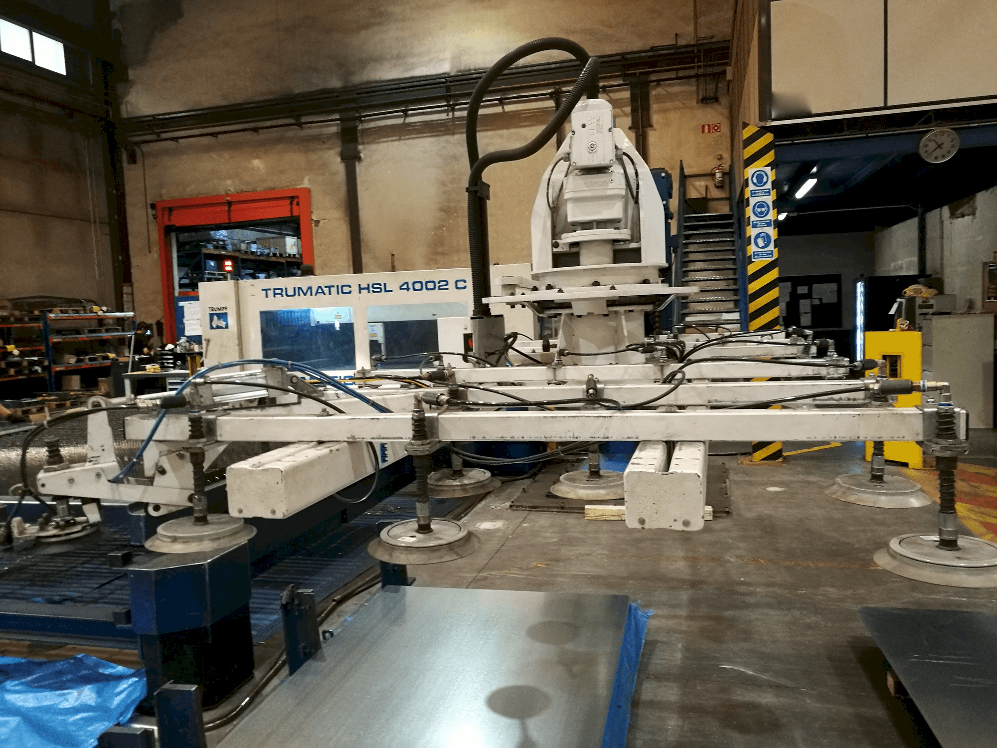 Vooraanzicht van Trumpf TRUMATIC HSL 4002 C machine