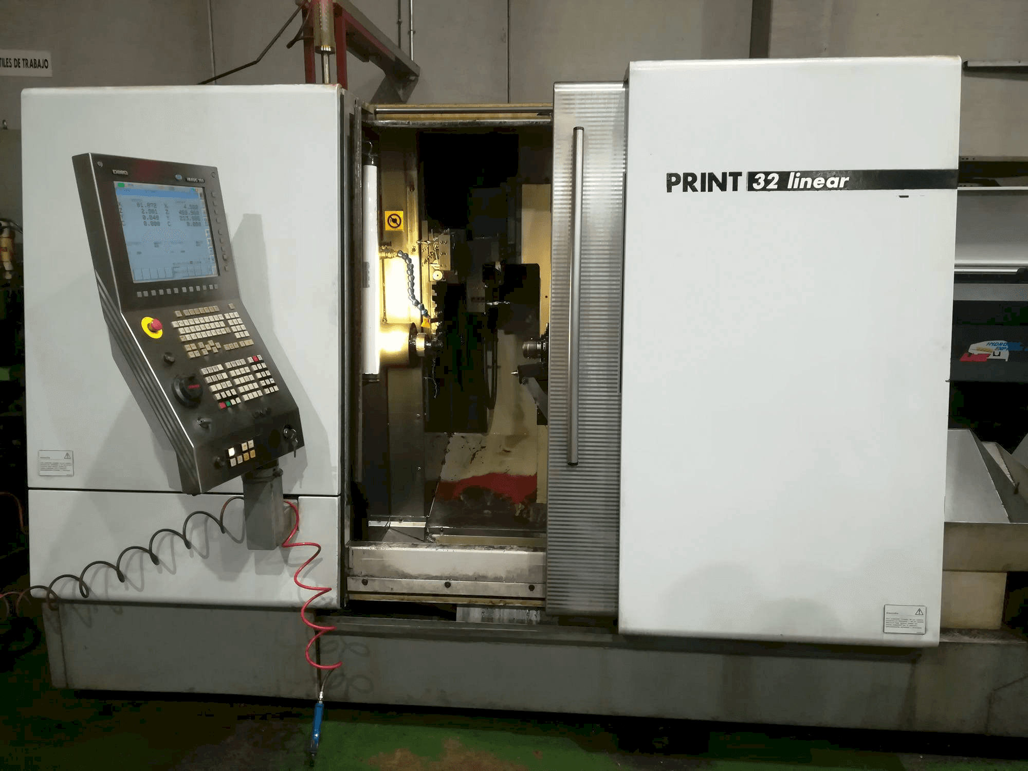 Vooraanzicht van Gildemeister Sprint 32 linear machine