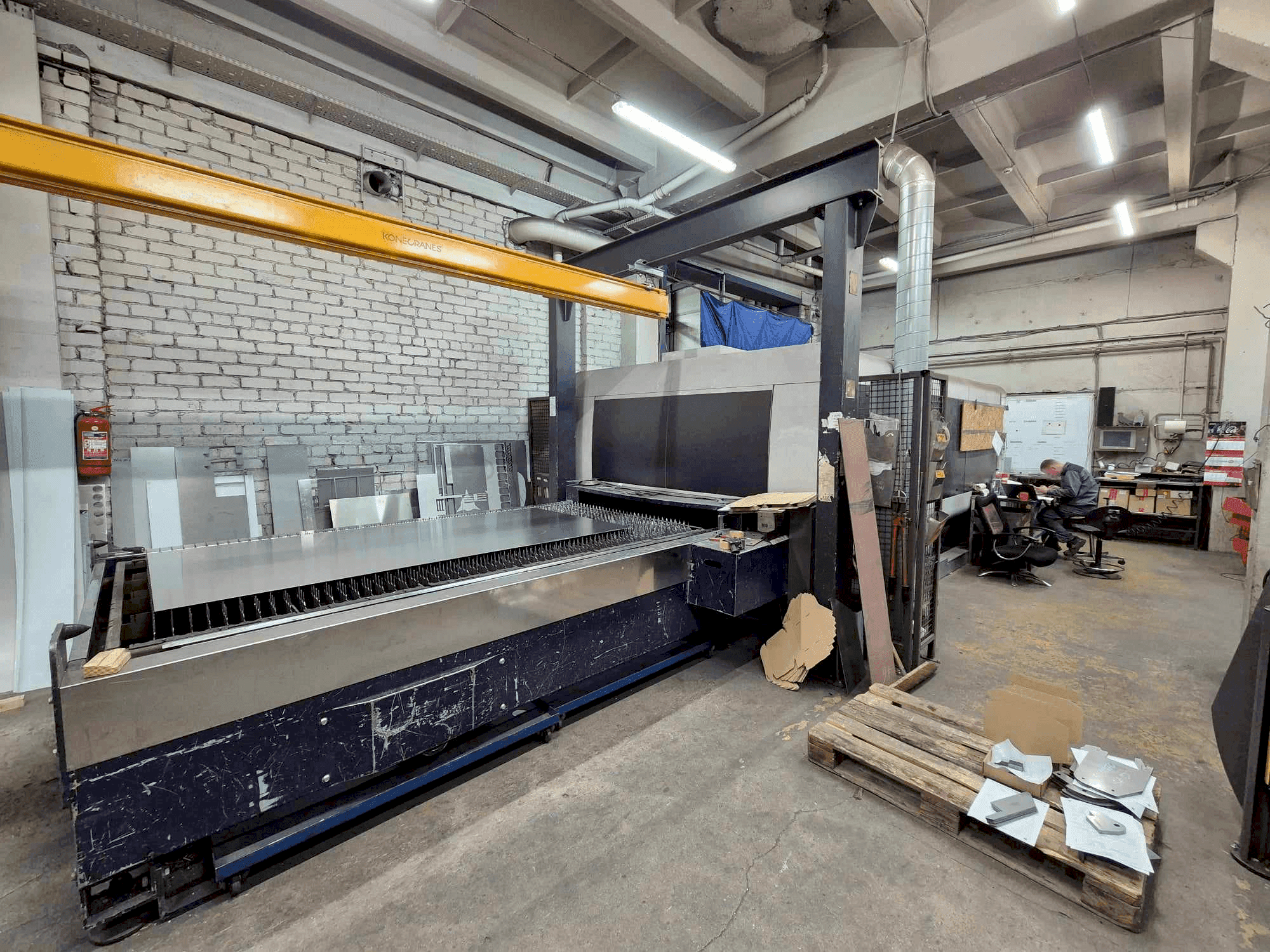 Vooraanzicht van Bystronic BySprint Fiber 3015 (2012) machine
