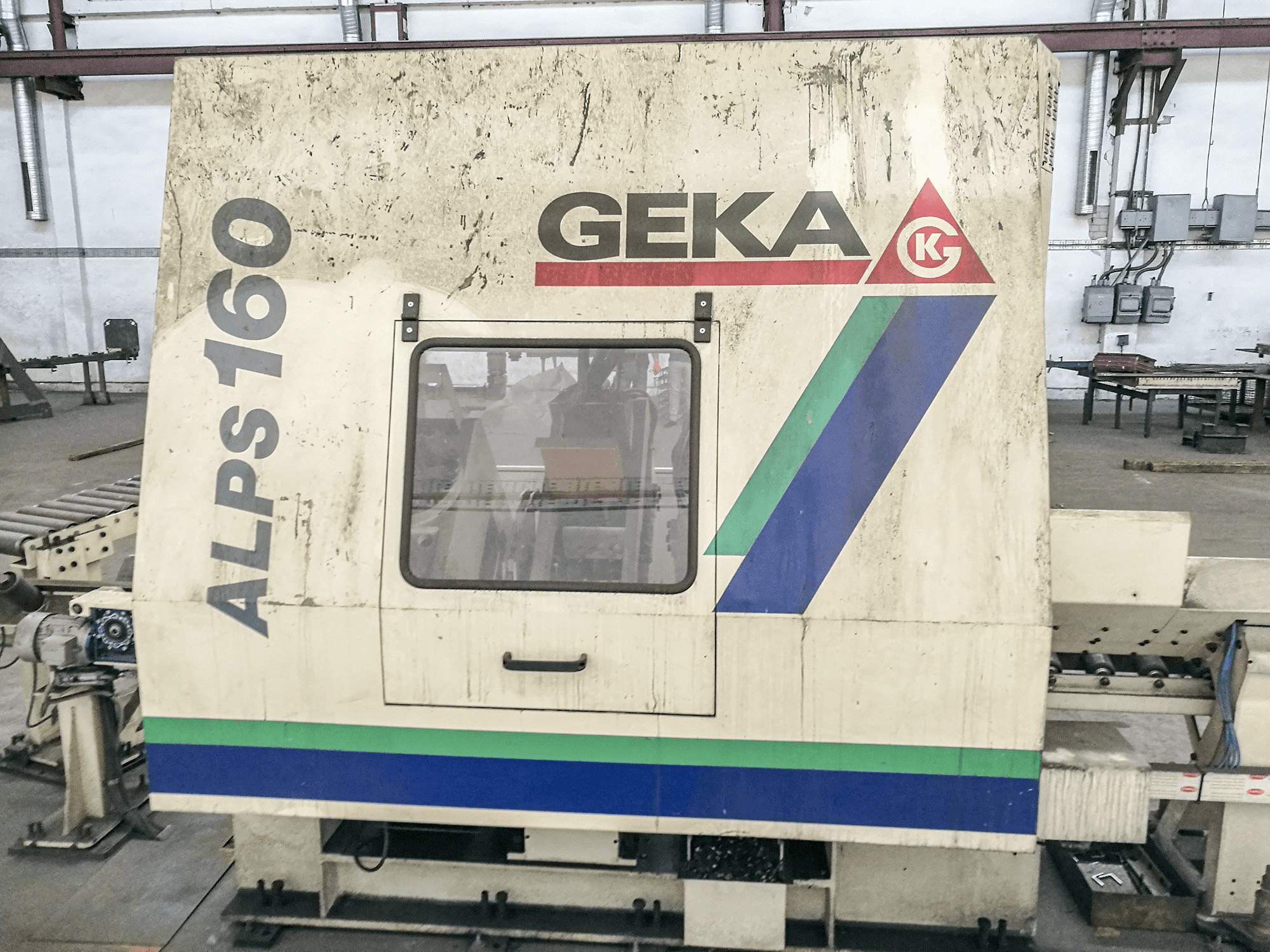 Vooraanzicht van GEKA ALPS-150 machine