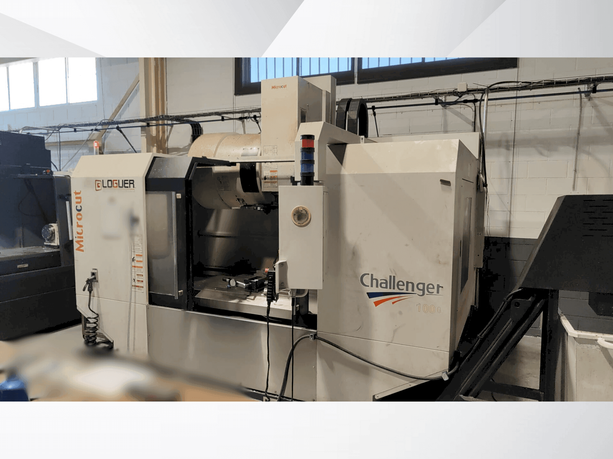 Vooraanzicht van MICROCUT Challenger VM 1000 machine