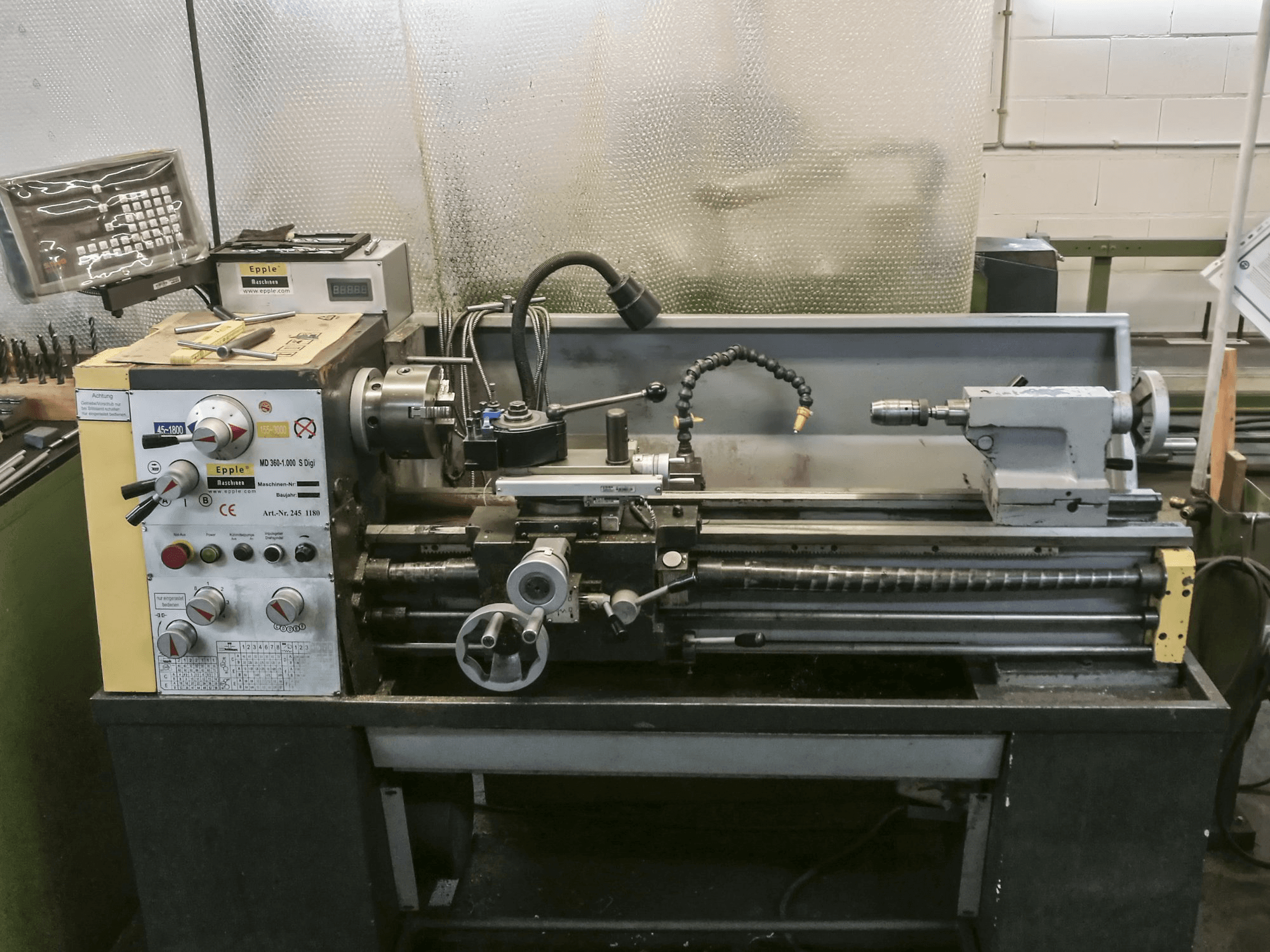 Vooraanzicht van Epple MD 360-1000 S Digi machine