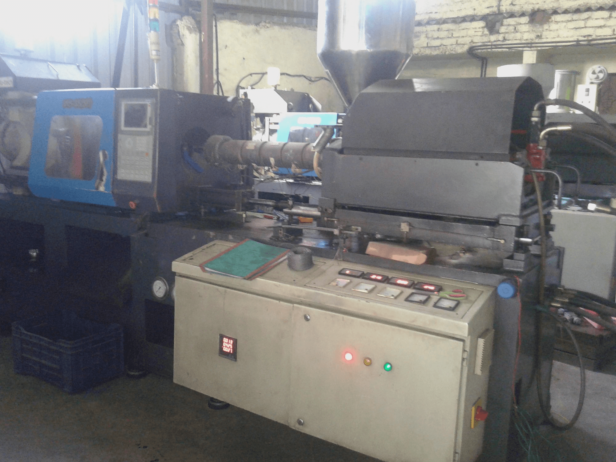 Recht aanzicht van Flu-tech IMS 85 machine