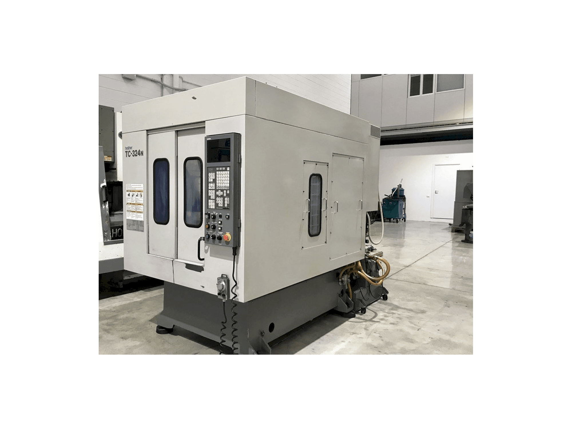 Vooraanzicht van Brother TC 324N machine