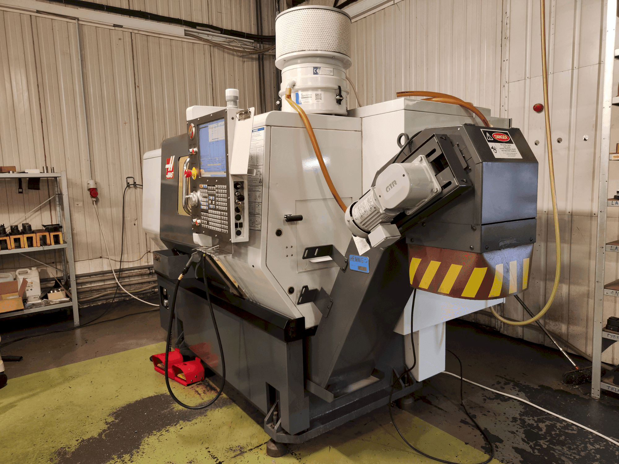 Vooraanzicht van HAAS ST-10 machine