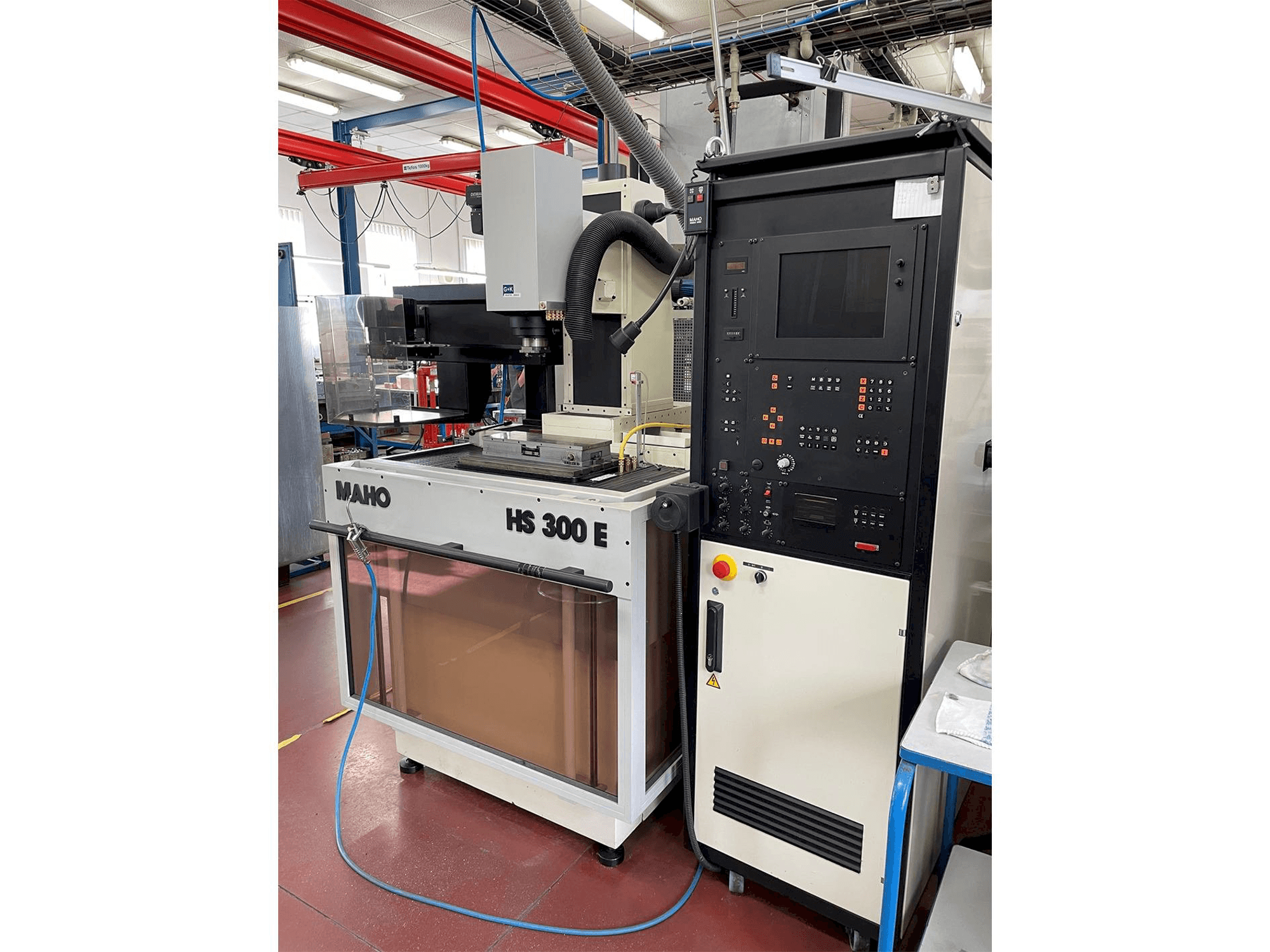 Vooraanzicht van Maho HS 300 E machine