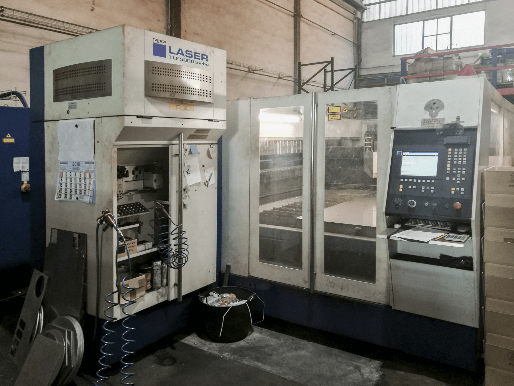 Vooraanzicht van Trumpf Trumatic L3050 machine