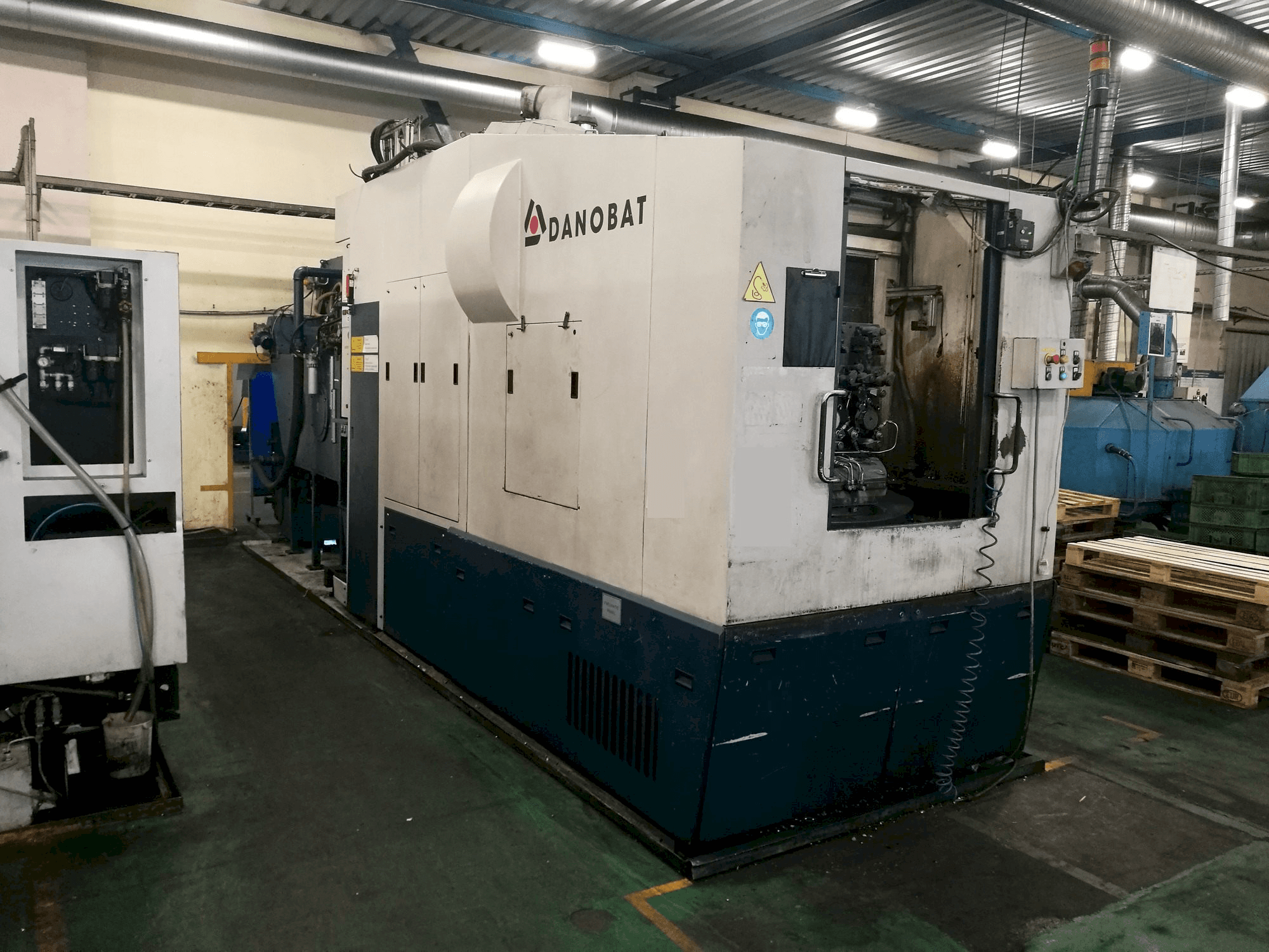 Vooraanzicht van DANOBAT DS 500 - HS machine