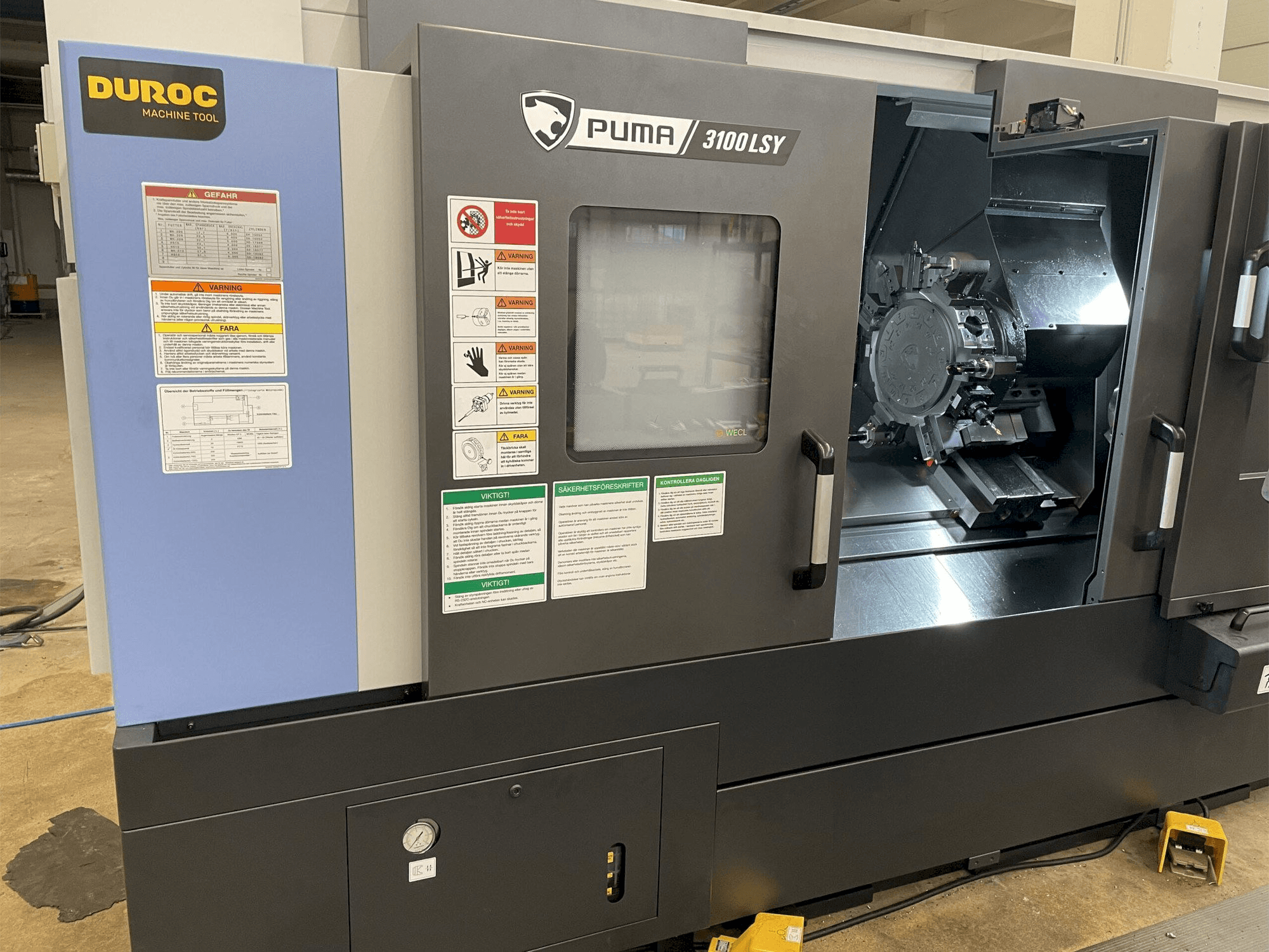 Vooraanzicht van Doosan Puma machine