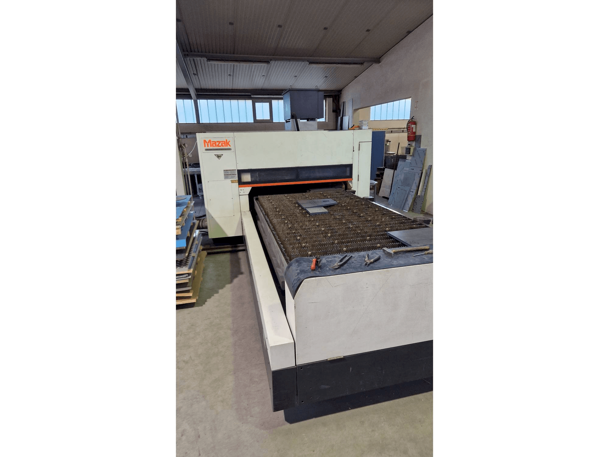 Vooraanzicht van Mazak Super Turbo-X510 Mk III G machine