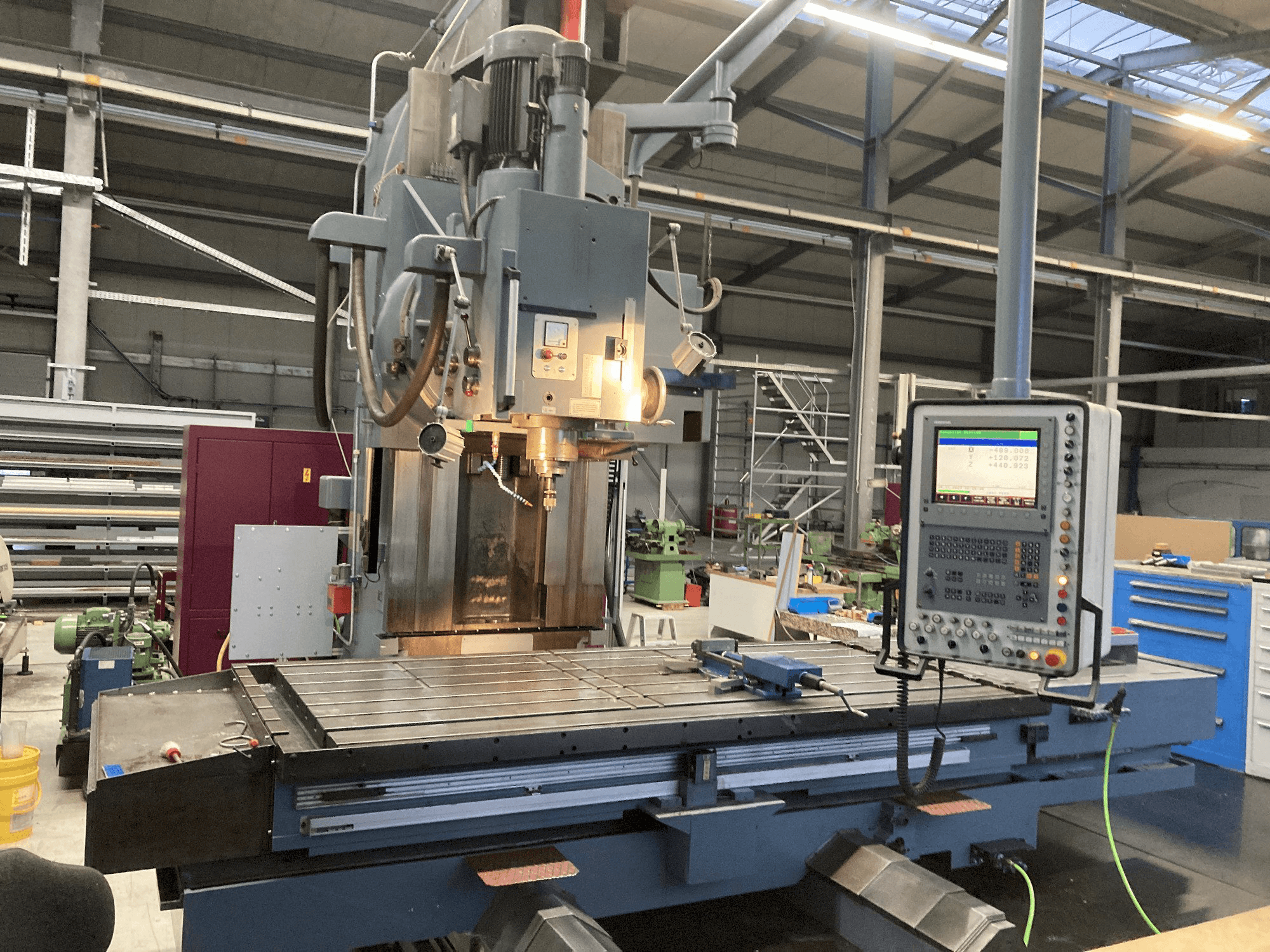 Vooraanzicht van Droop & Rein FS 130 SKE machine