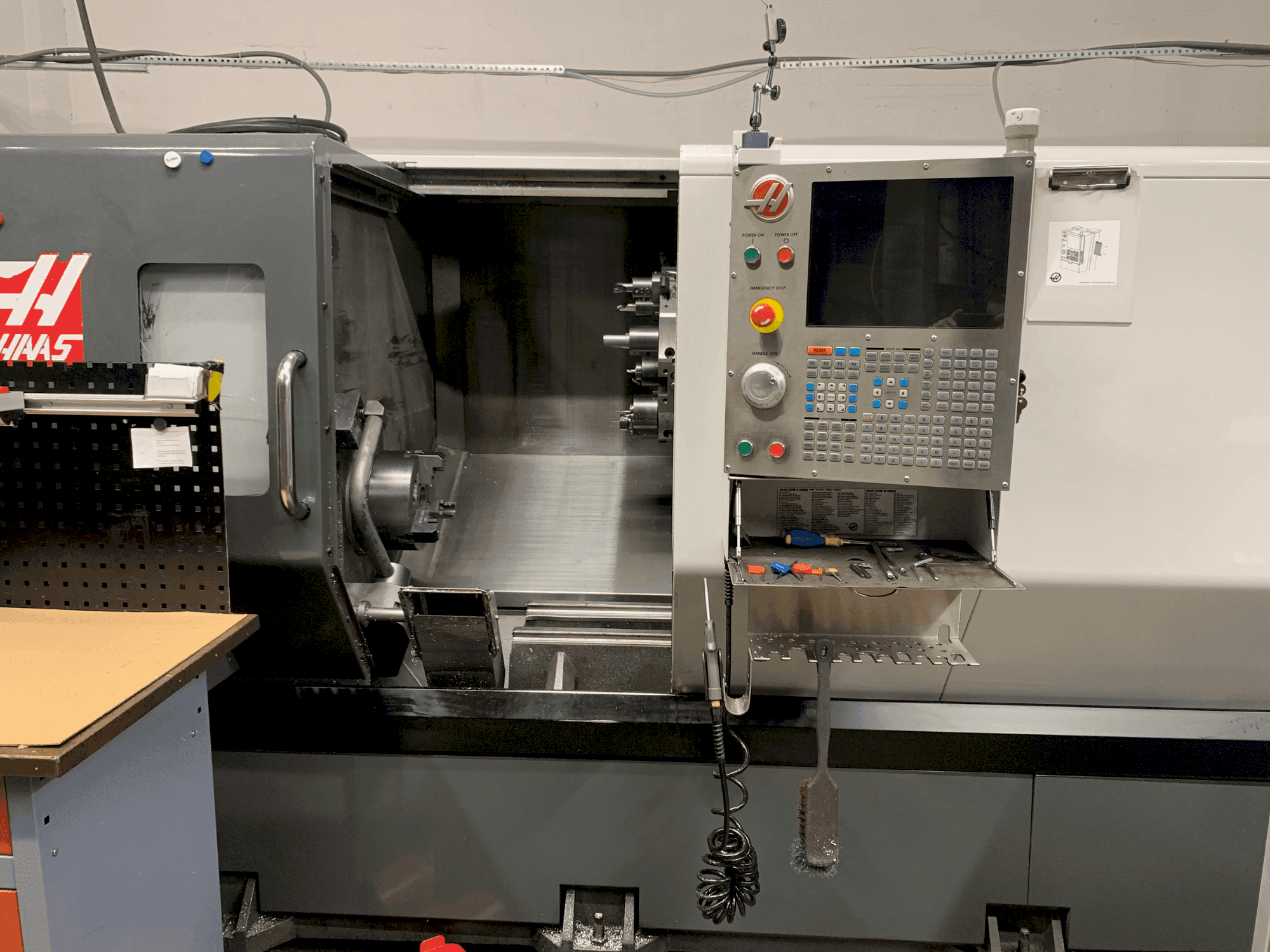 Vooraanzicht van HAAS ST-30Y machine