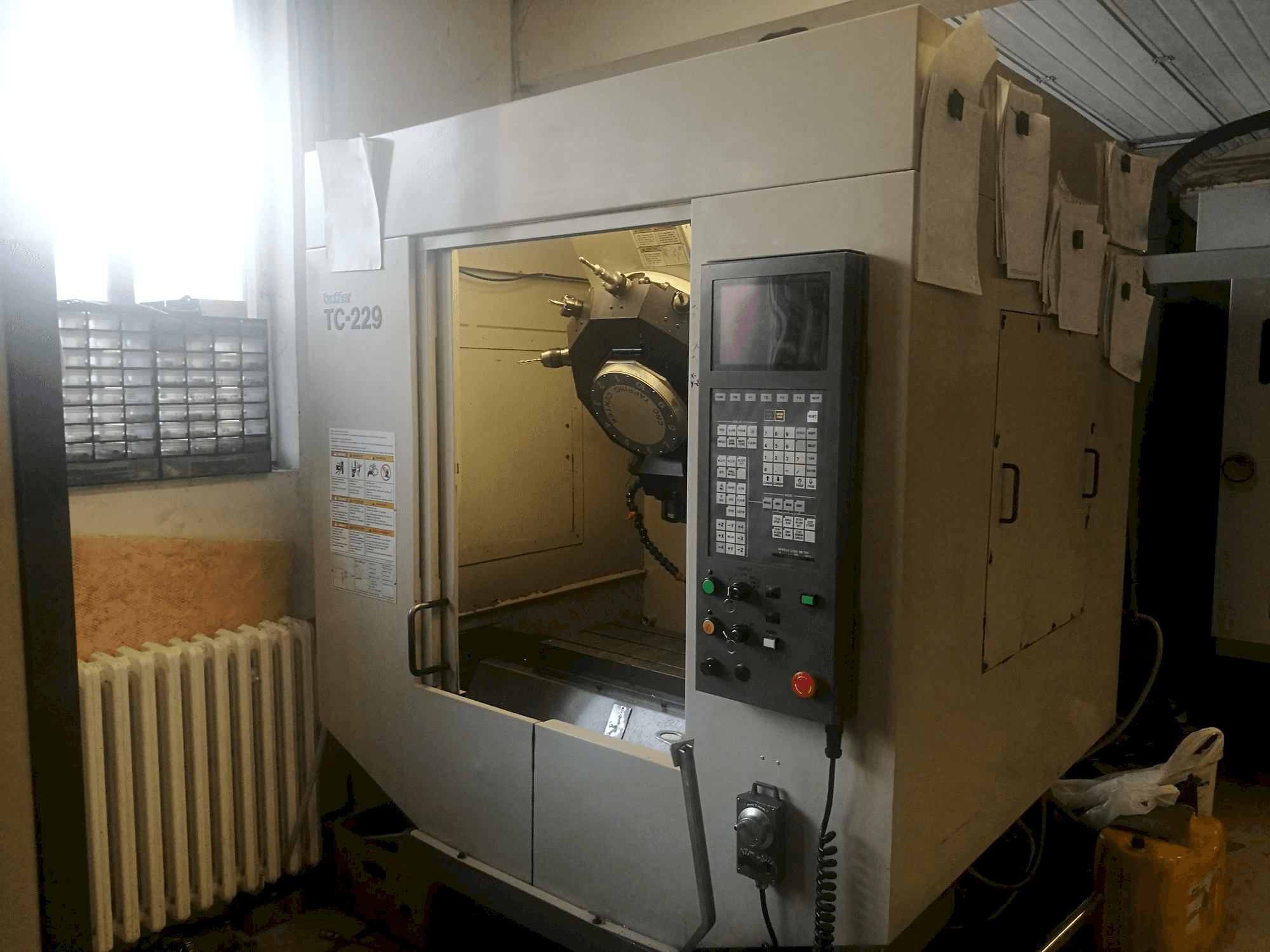 Vooraanzicht van Brother TC 229 machine