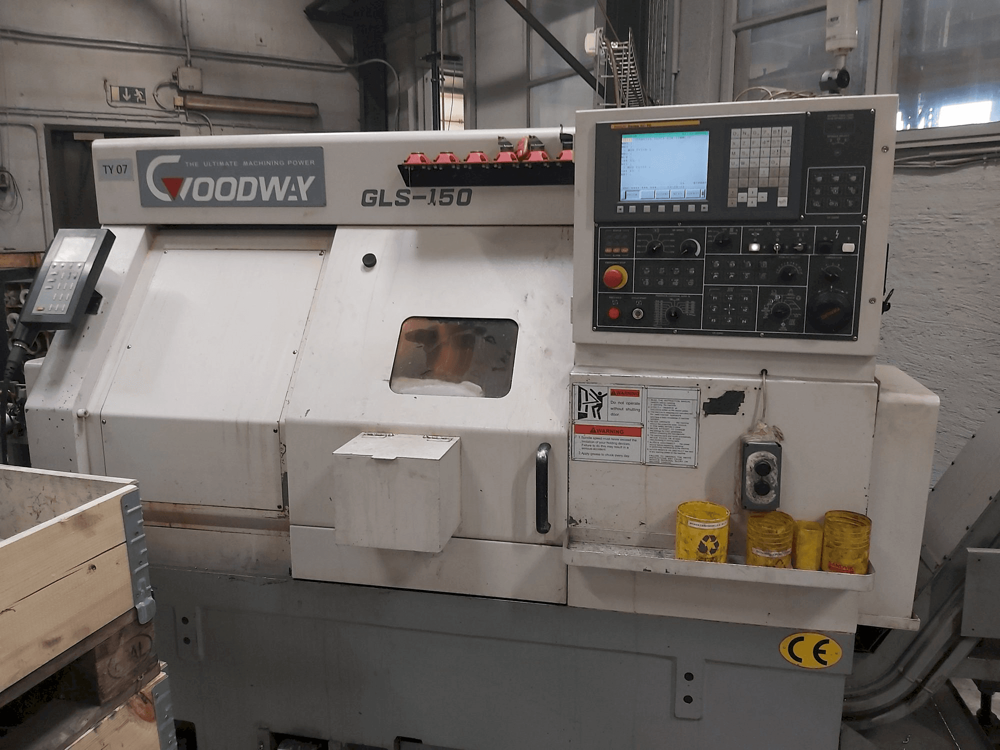 Vooraanzicht van Goodway GLS-150 machine