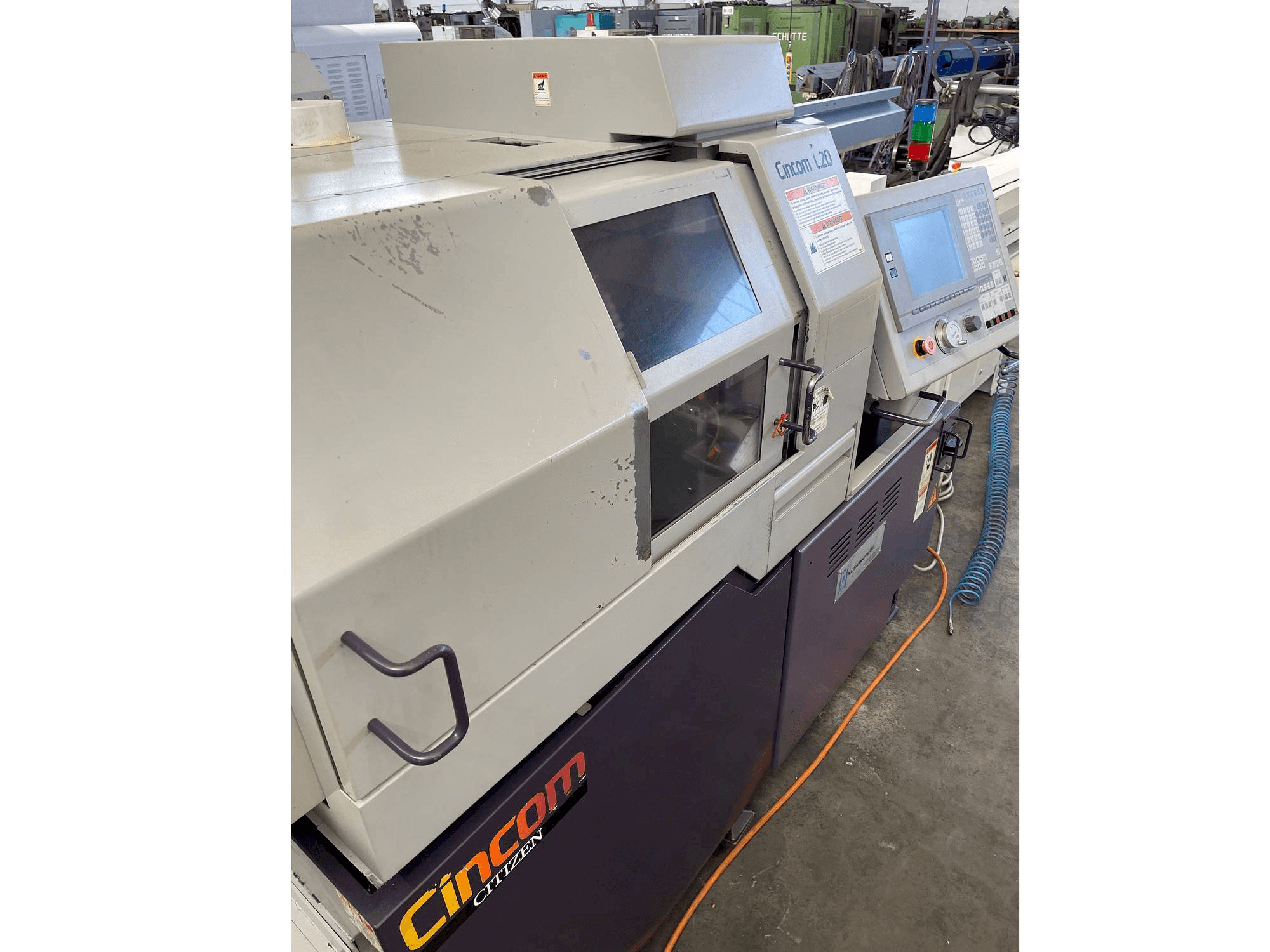 Vooraanzicht van Citizen L5 20-VII machine