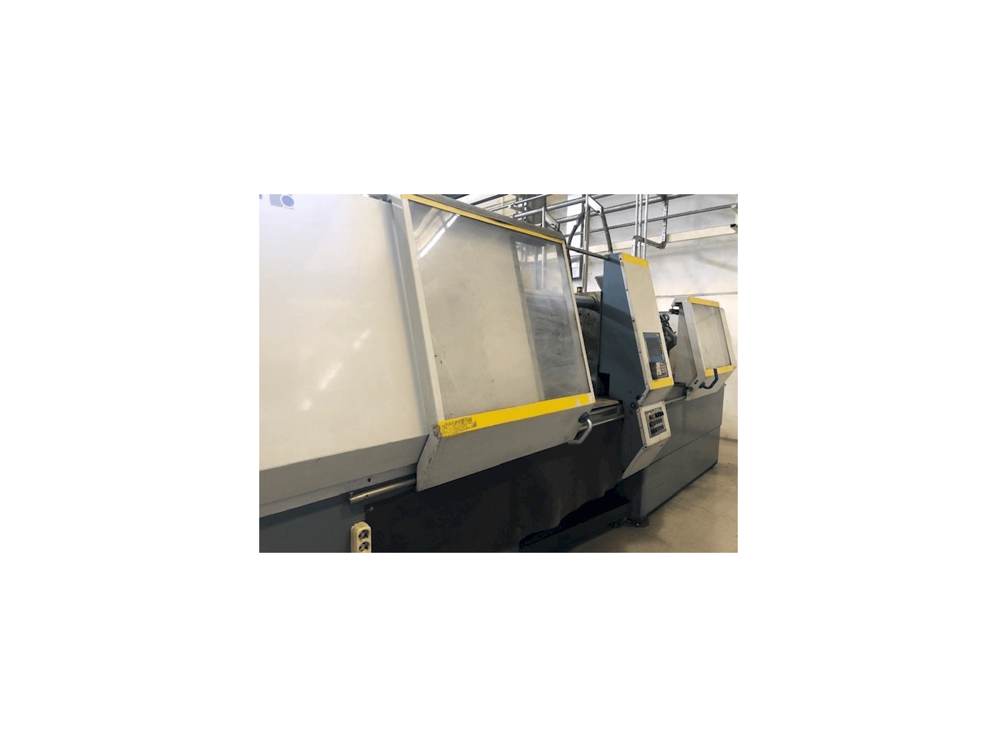 Vooraanzicht van Battenfeld BA 1300/630 CDC machine