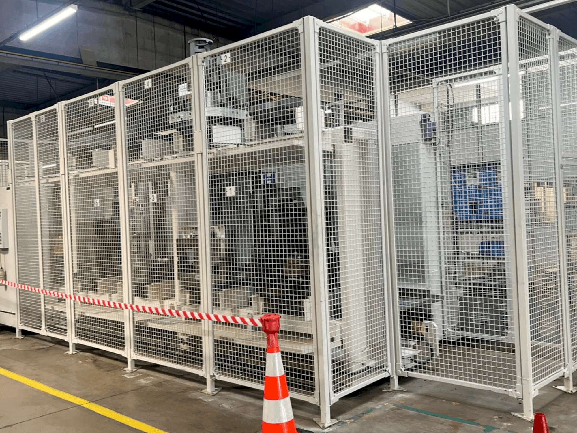 Vooraanzicht van HELLER MCH 250 machine