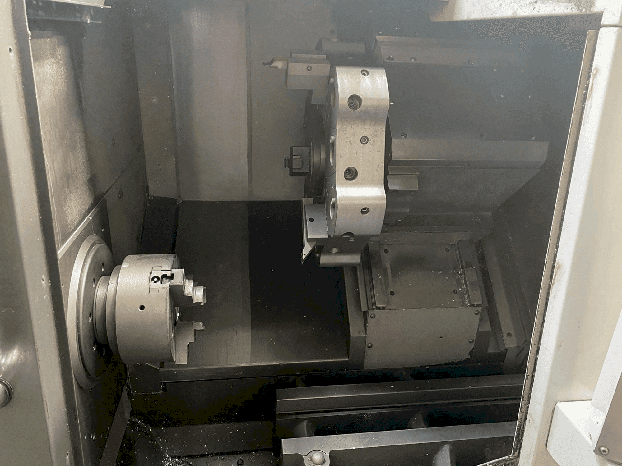 Vooraanzicht van HAAS ST-10 machine