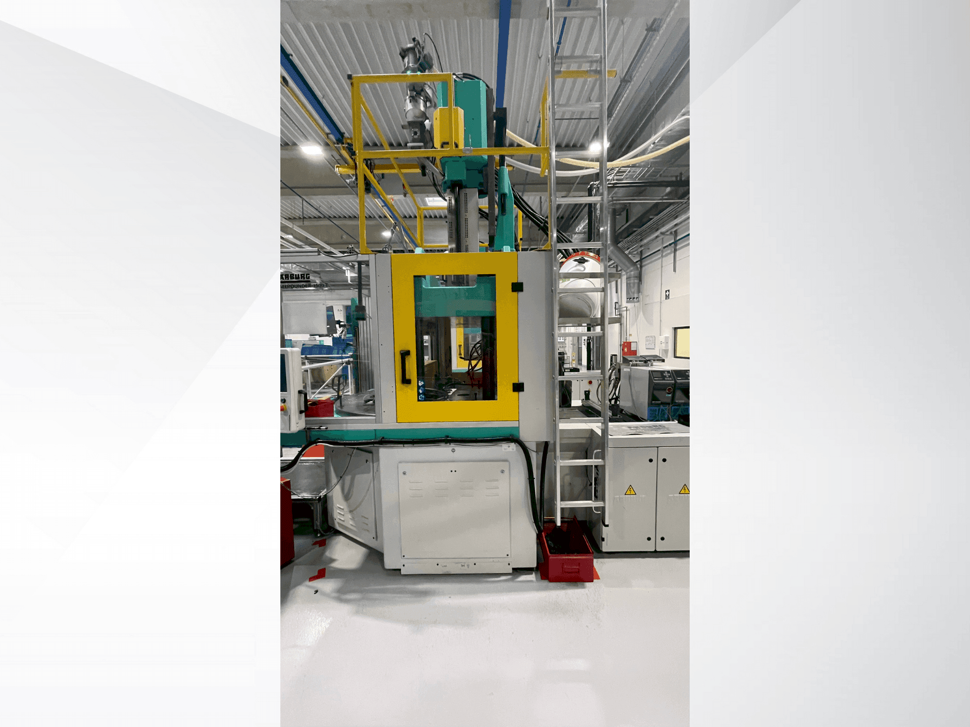 Vooraanzicht van Arburg Allrounder 1500 T 2000-400 machine