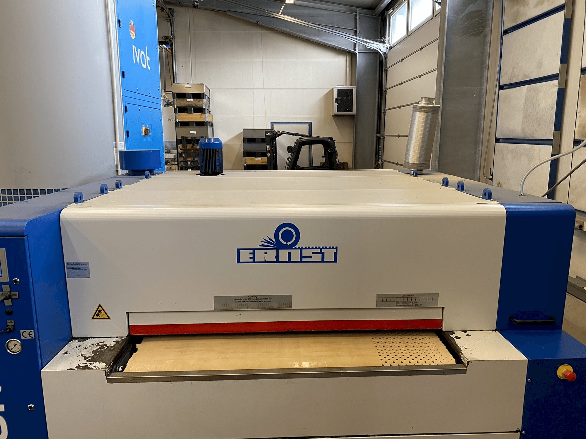 Vooraanzicht van ERNST NEPTUN EB machine