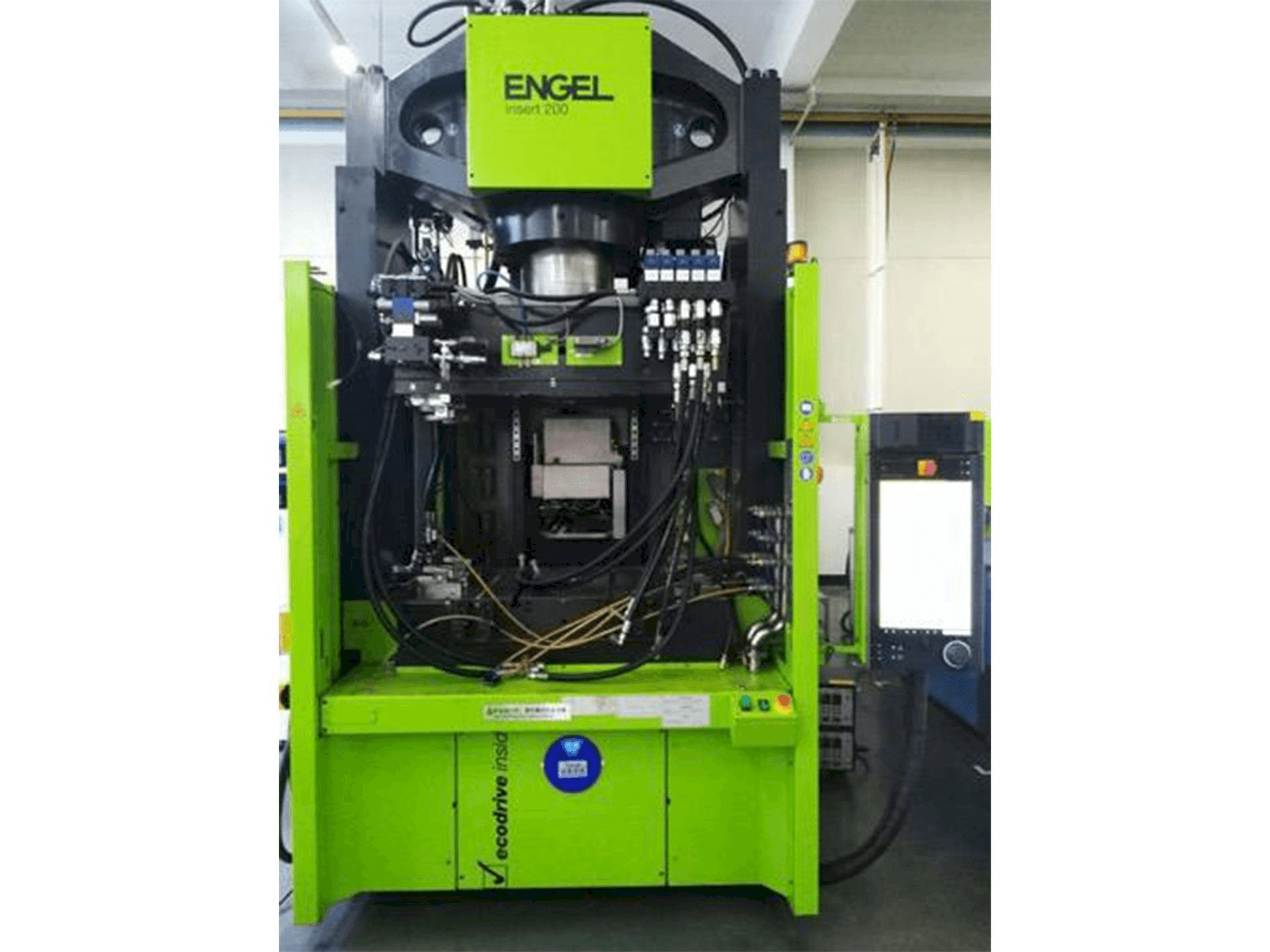 Vooraanzicht van ENGEL insert 1350H / 200 with MuCell machine