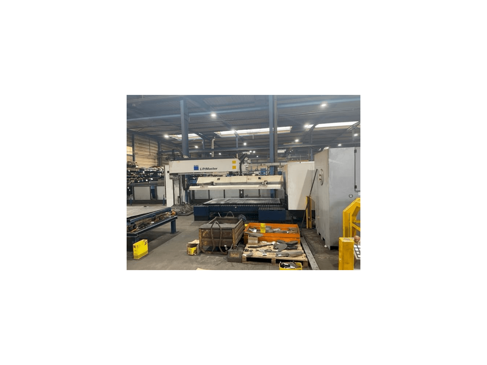 Vooraanzicht van Trumpf Trulaser 3030 machine
