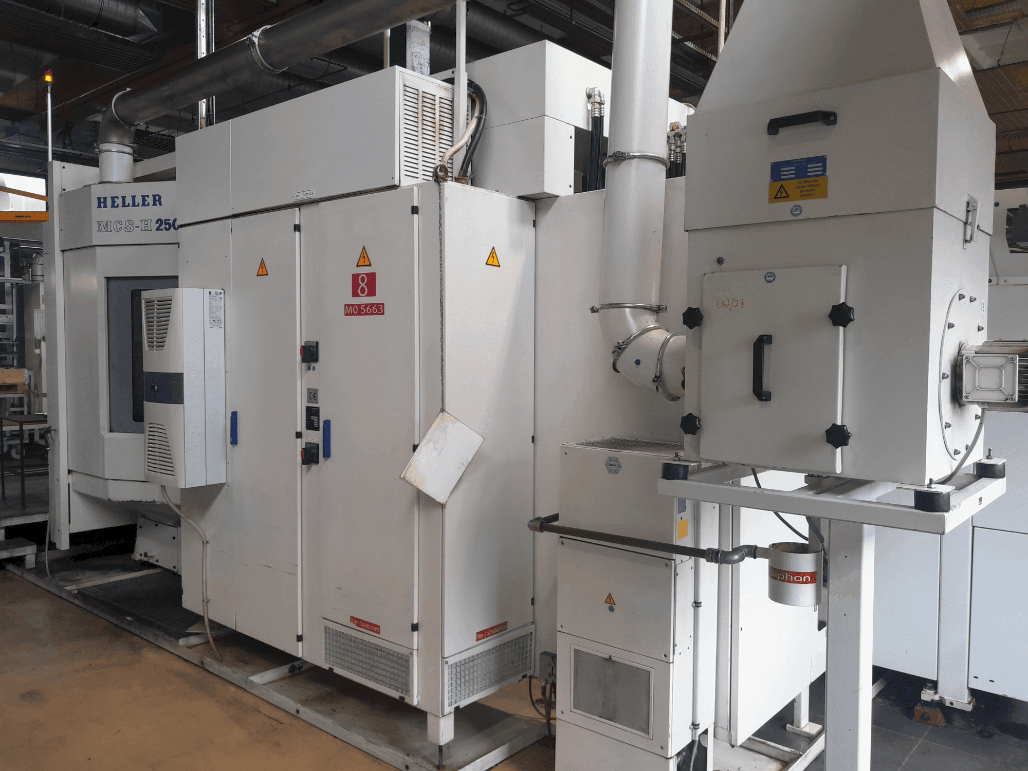 Vooraanzicht van HELLER MCS-H 250 machine