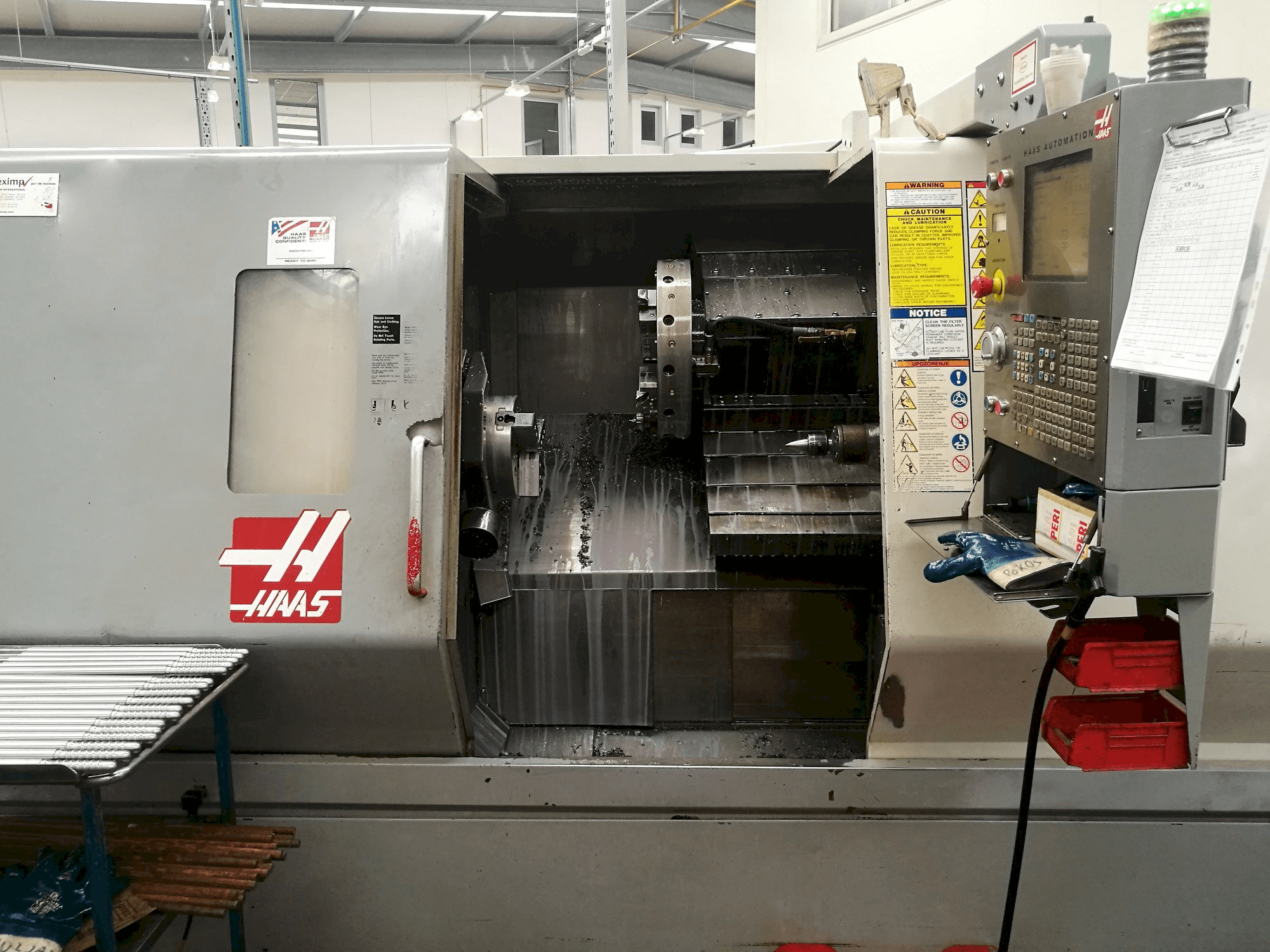 Vooraanzicht van HAAS SL-30THE machine