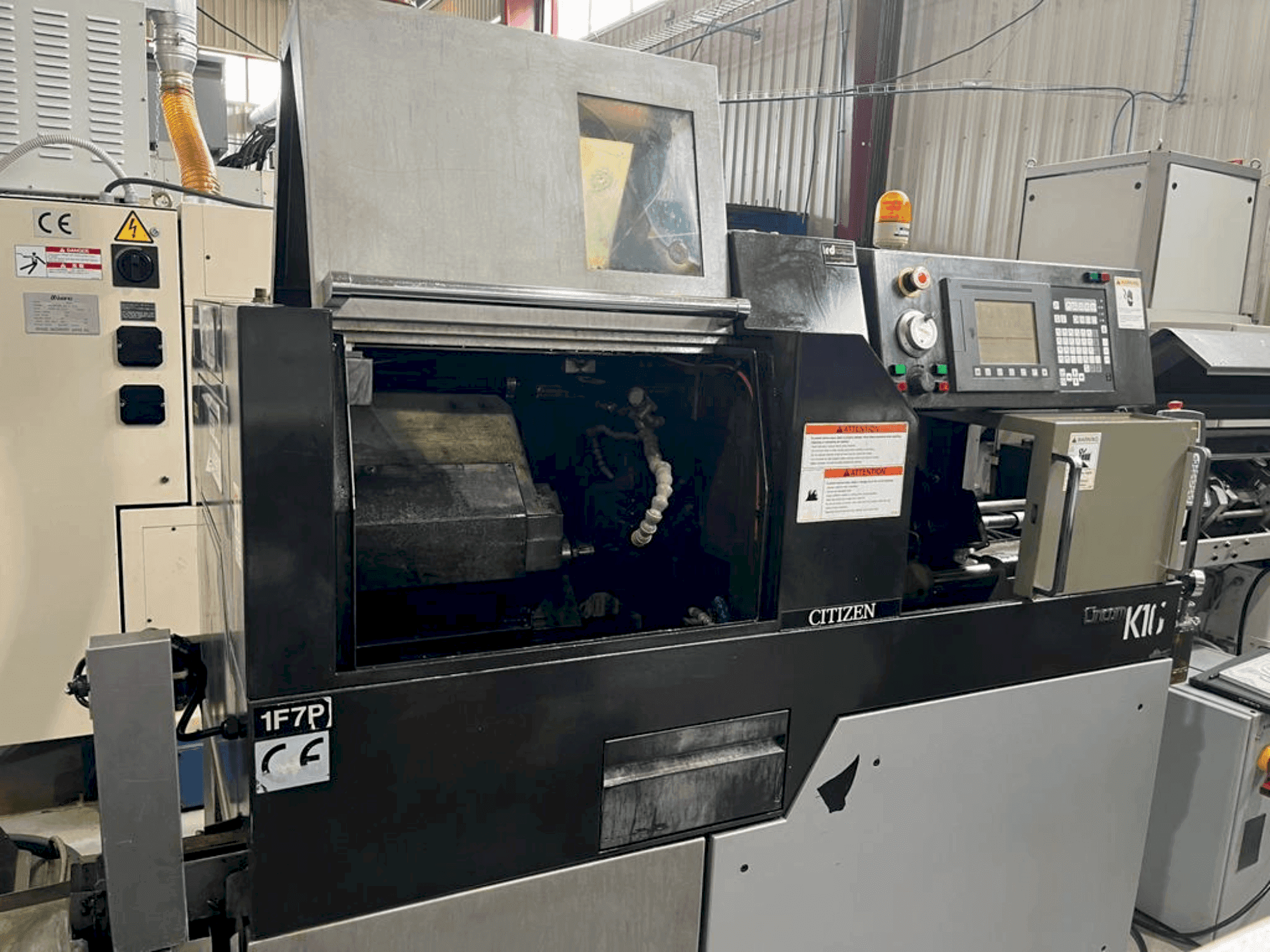 Vooraanzicht van Citizen Cincom K16 VII machine