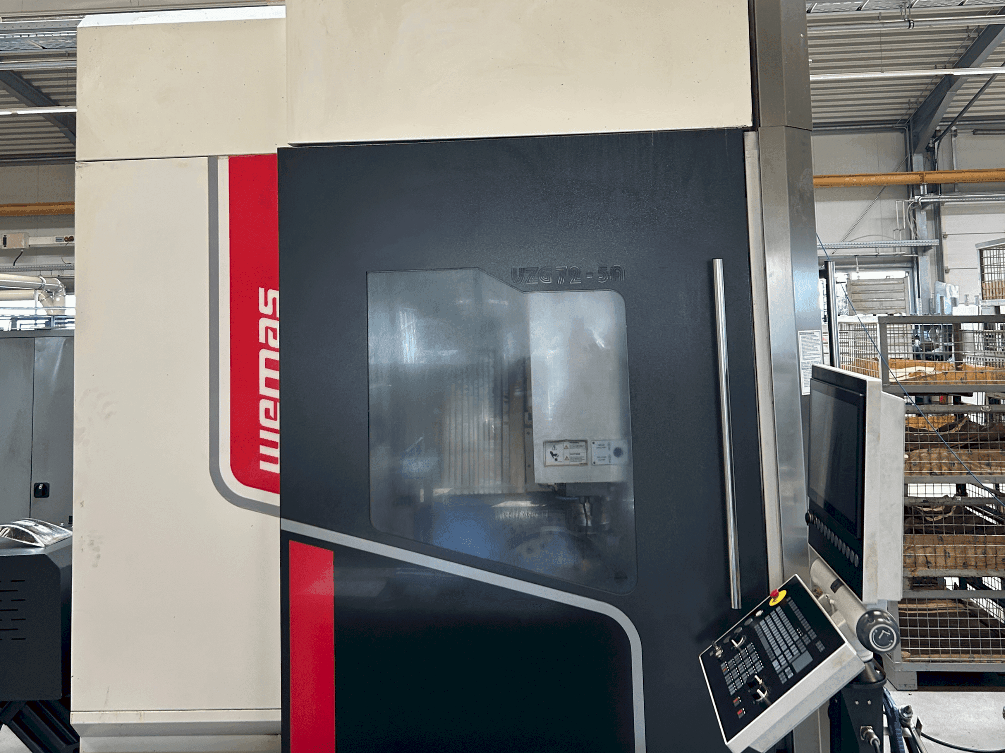 Vooraanzicht van WEMAS VZG 72-5A machine