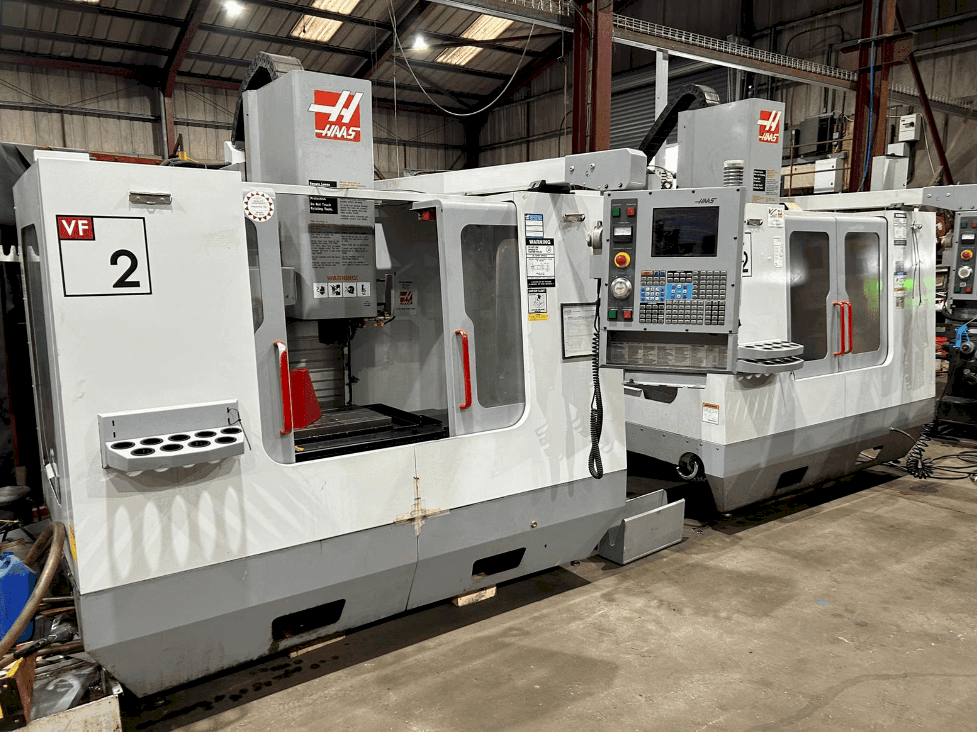 Vooraanzicht van HAAS VF2 machine