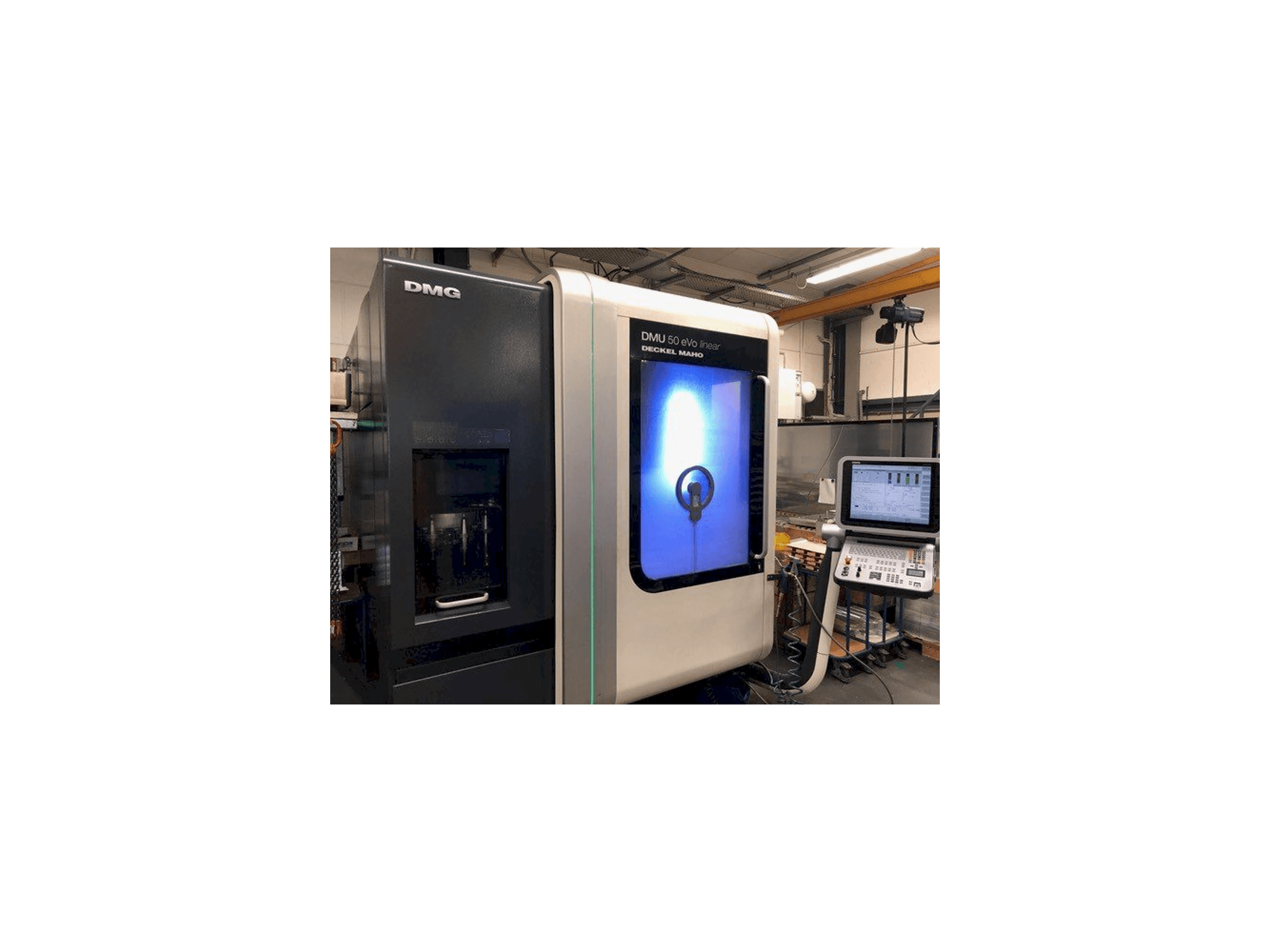 Vooraanzicht van DECKEL MAHO DMU 50 eVo Linear machine