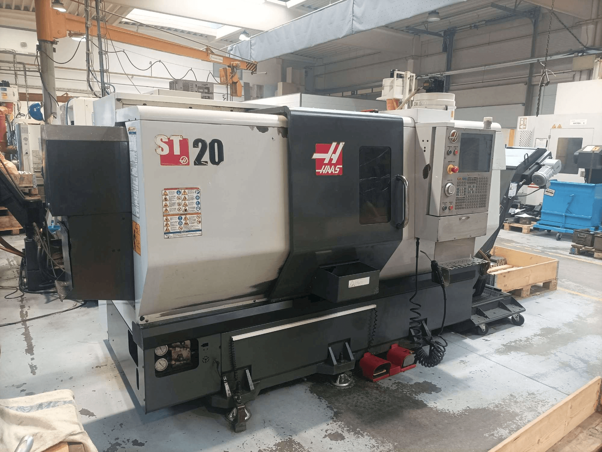 Vooraanzicht van HAAS ST-20SSY machine