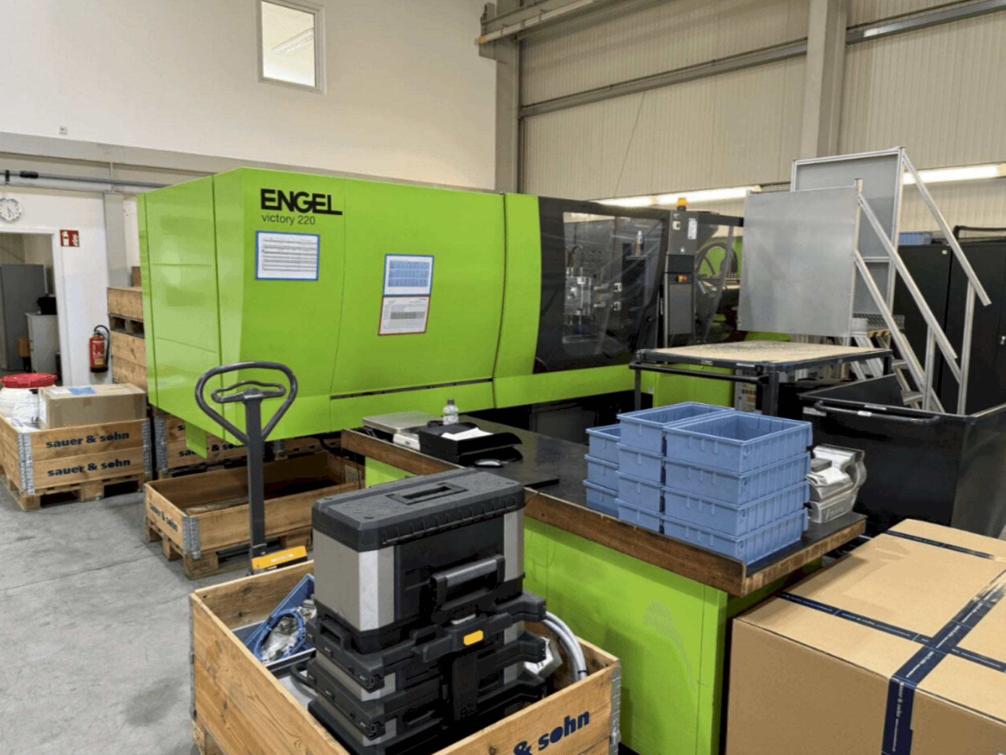 Vooraanzicht van Engel Victory 750 / 220 spex machine