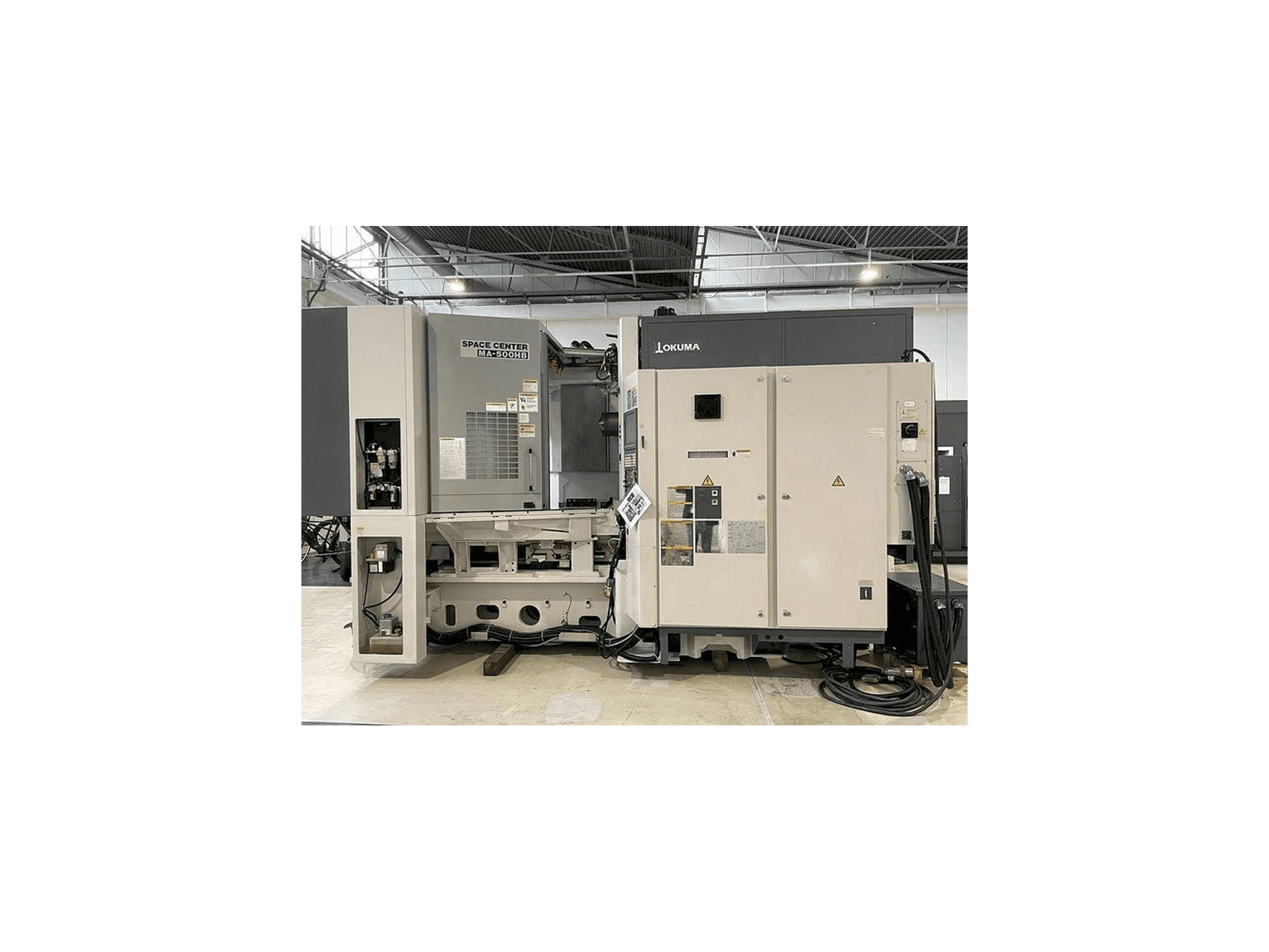 Vooraanzicht van Okuma MA 500HB machine