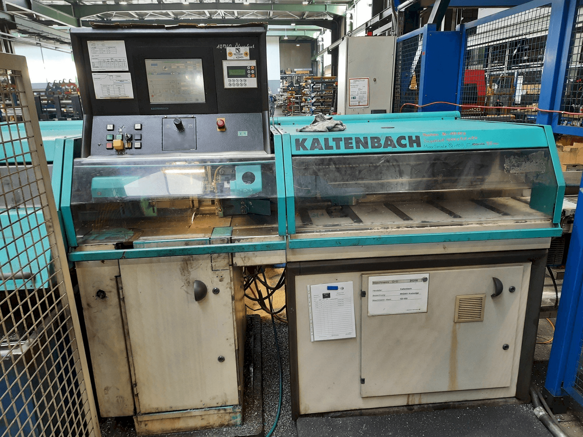 Vooraanzicht van KALTENBACH RKS 451 machine