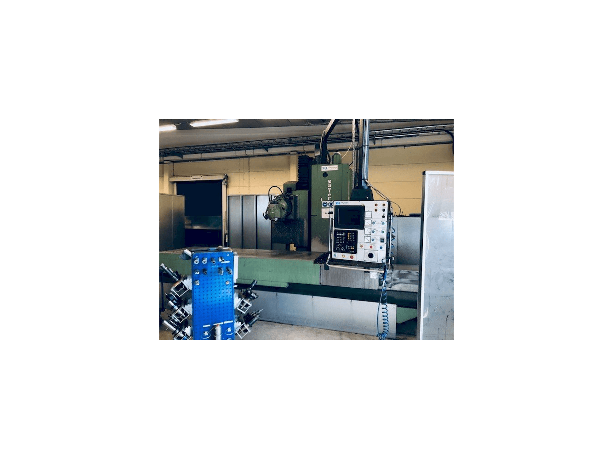 Vooraanzicht van Zayer KF 3000 machine