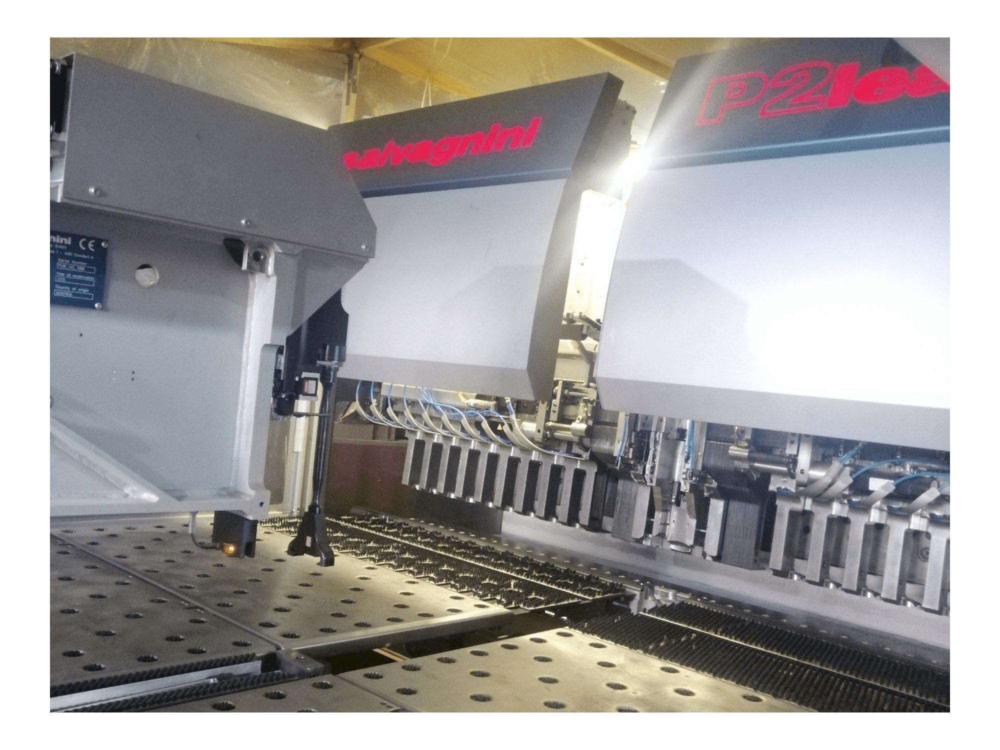 Vooraanzicht van Salvagnini P2lean machine