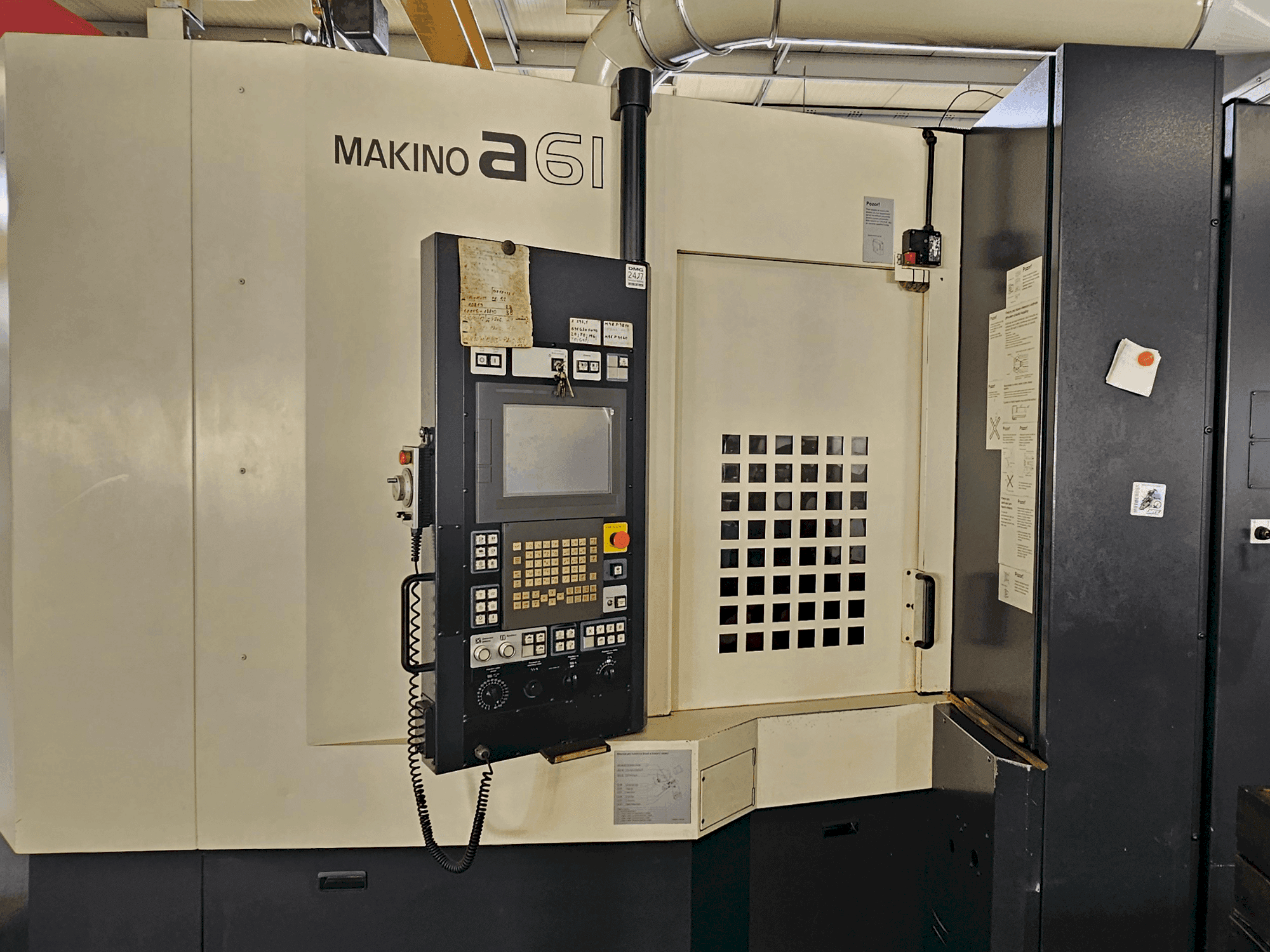 Vooraanzicht van Makino a61 machine