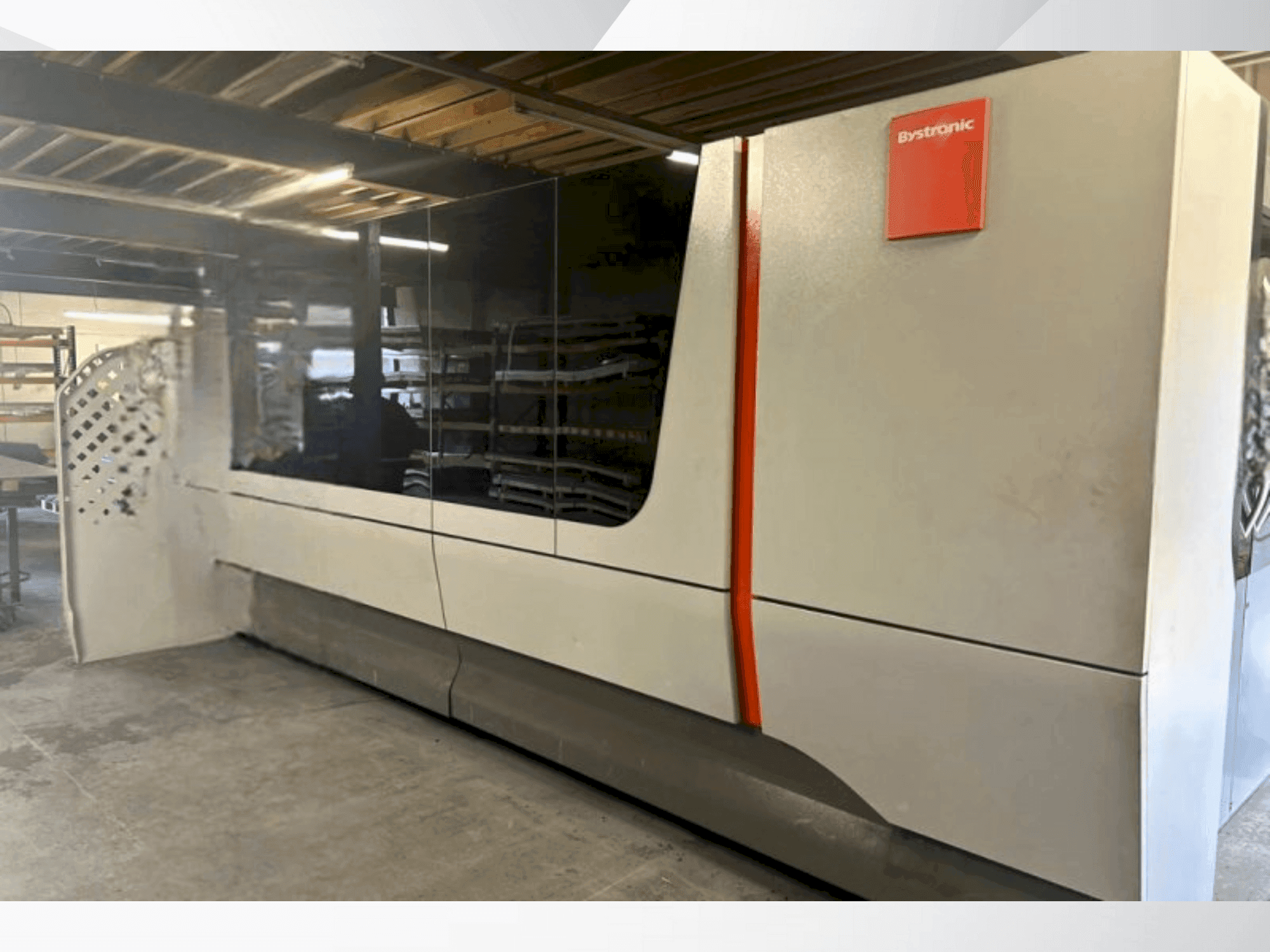 Vooraanzicht van Bystronic BYSMART Fiber 3015 machine