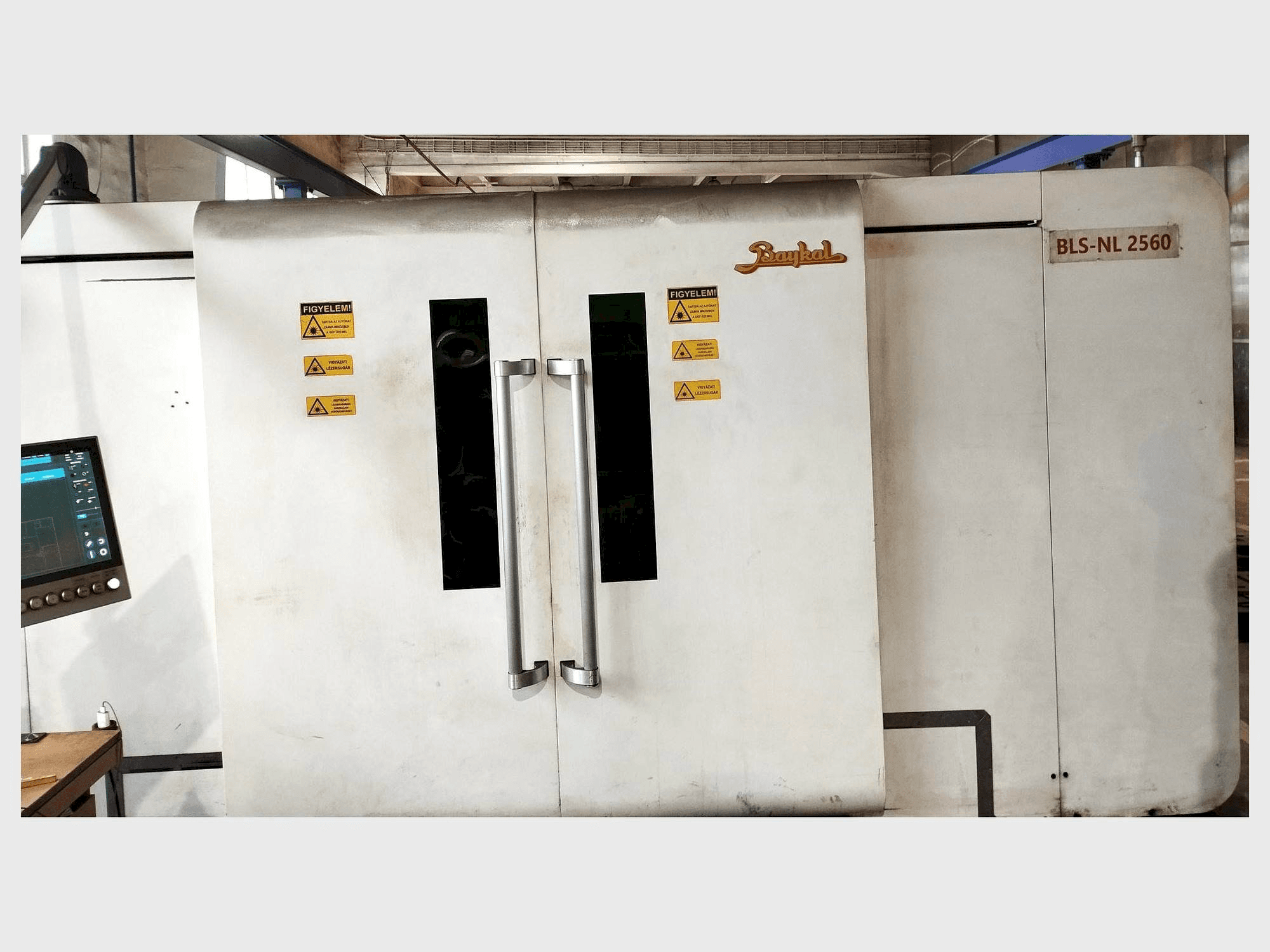 Vooraanzicht van Baykal BLS-NL 2060 4kW Fiber machine