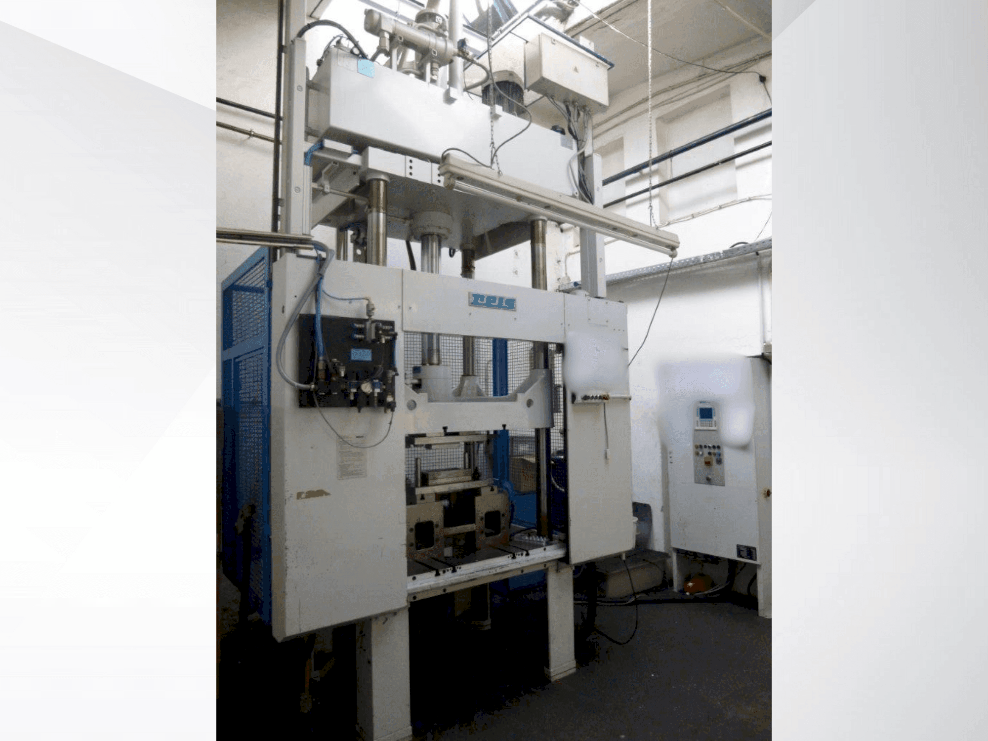 Vooraanzicht van Reis SEP10-30 DIII machine