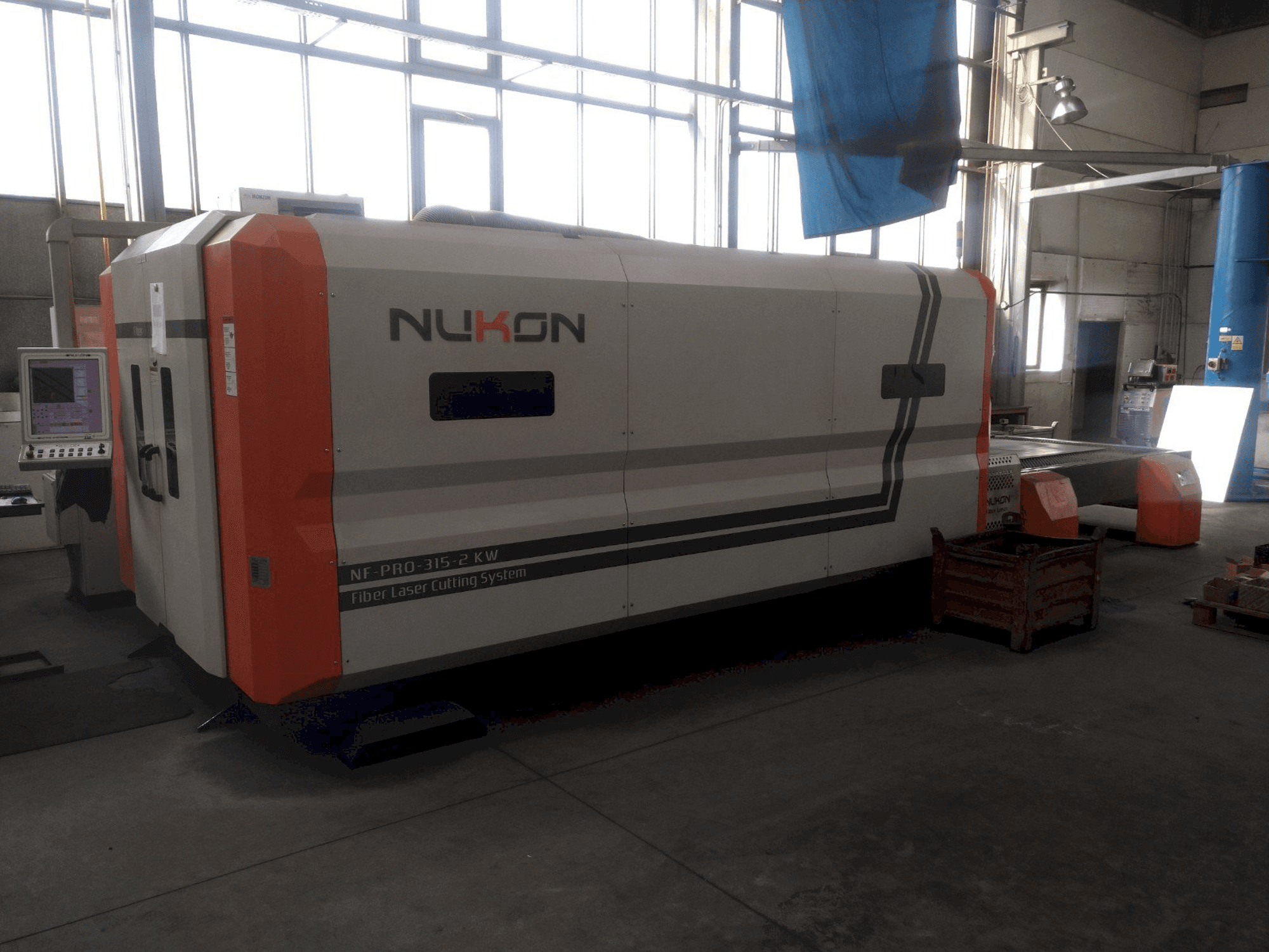 Vooraanzicht van NUKON NF PRO 315 machine