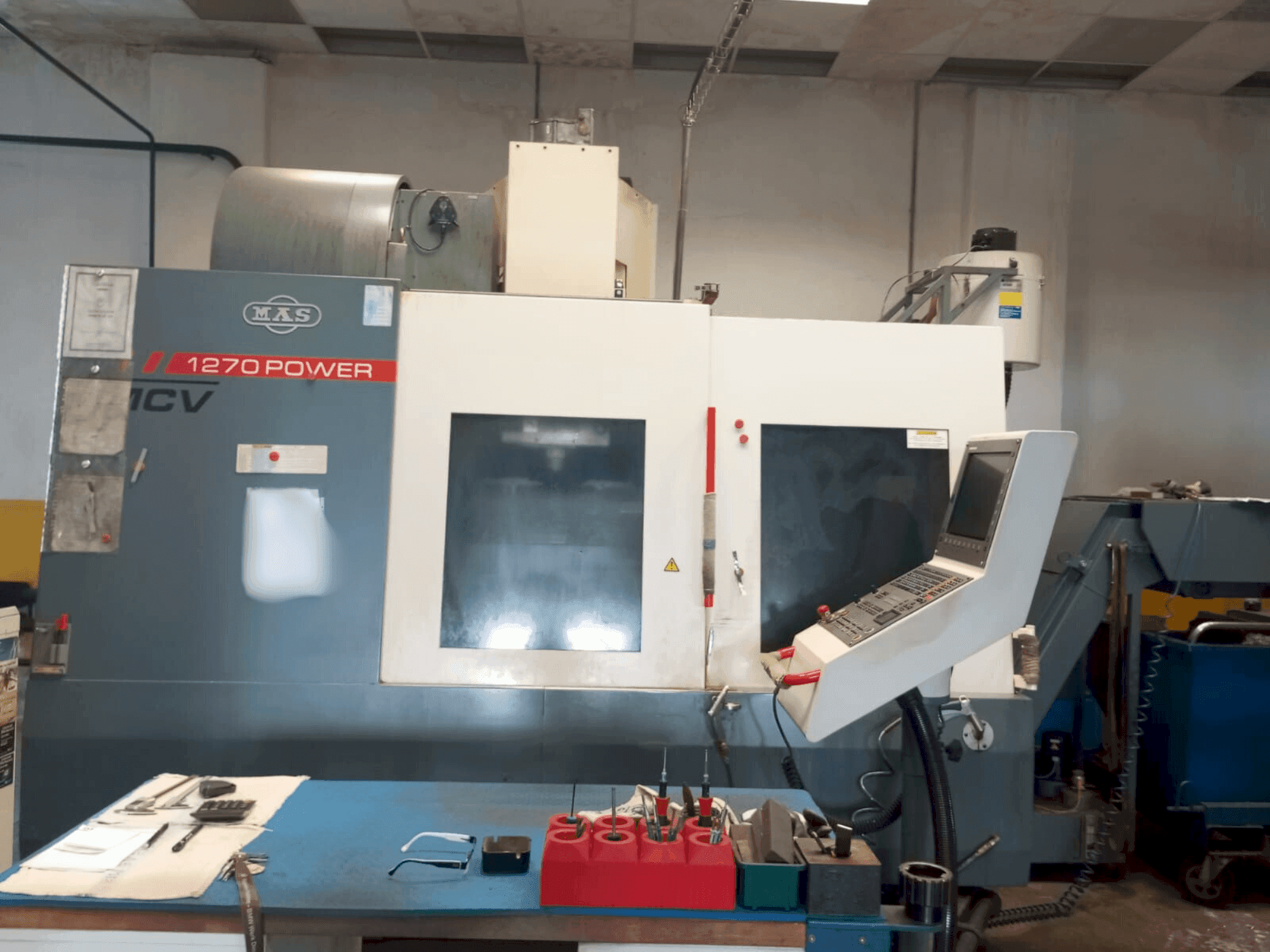 Vooraanzicht van KOVOSVIT MAS MCV 1270 Power machine