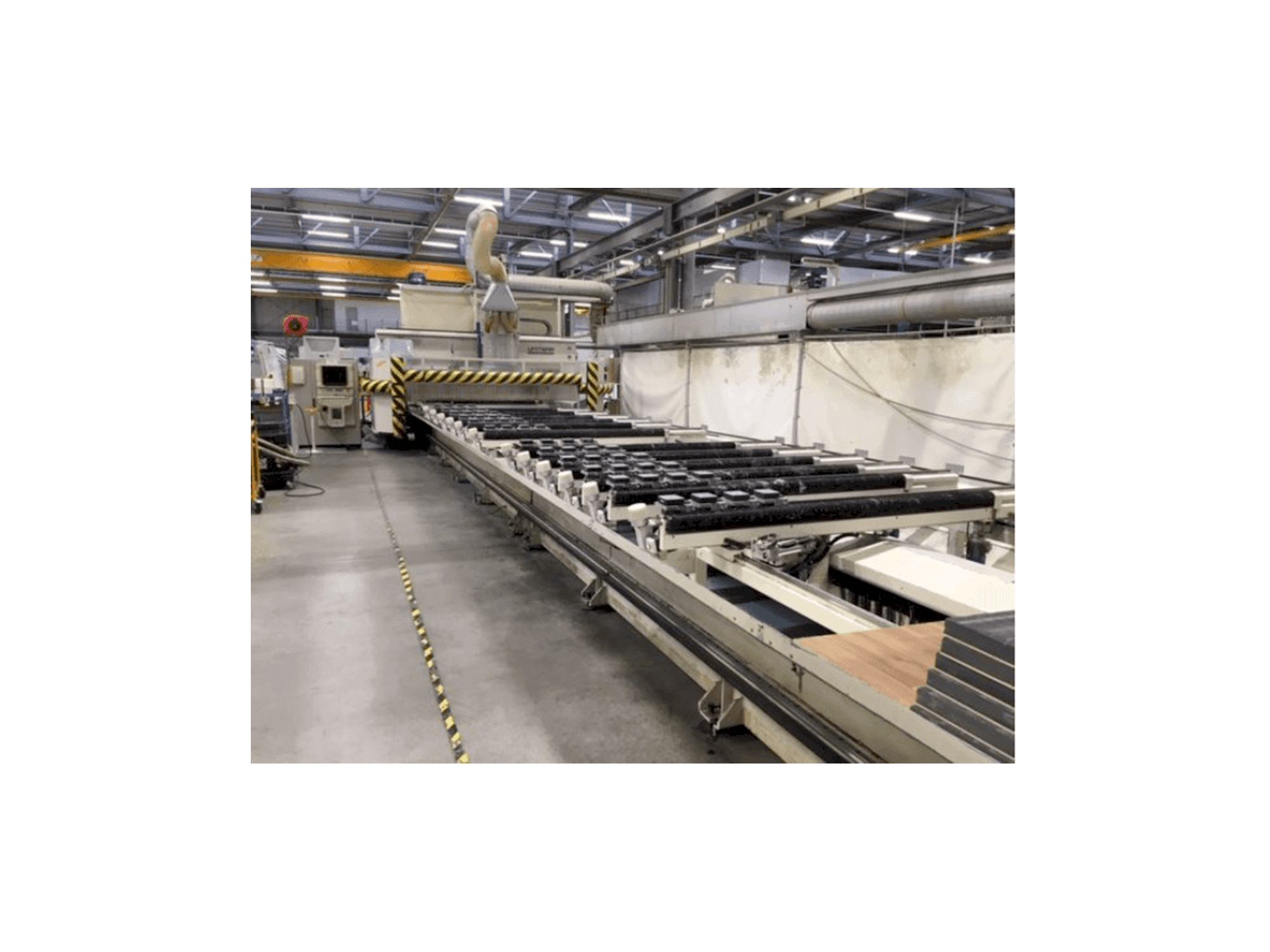 Linkerzijdeaanzicht van Uniteam 5 achs machine